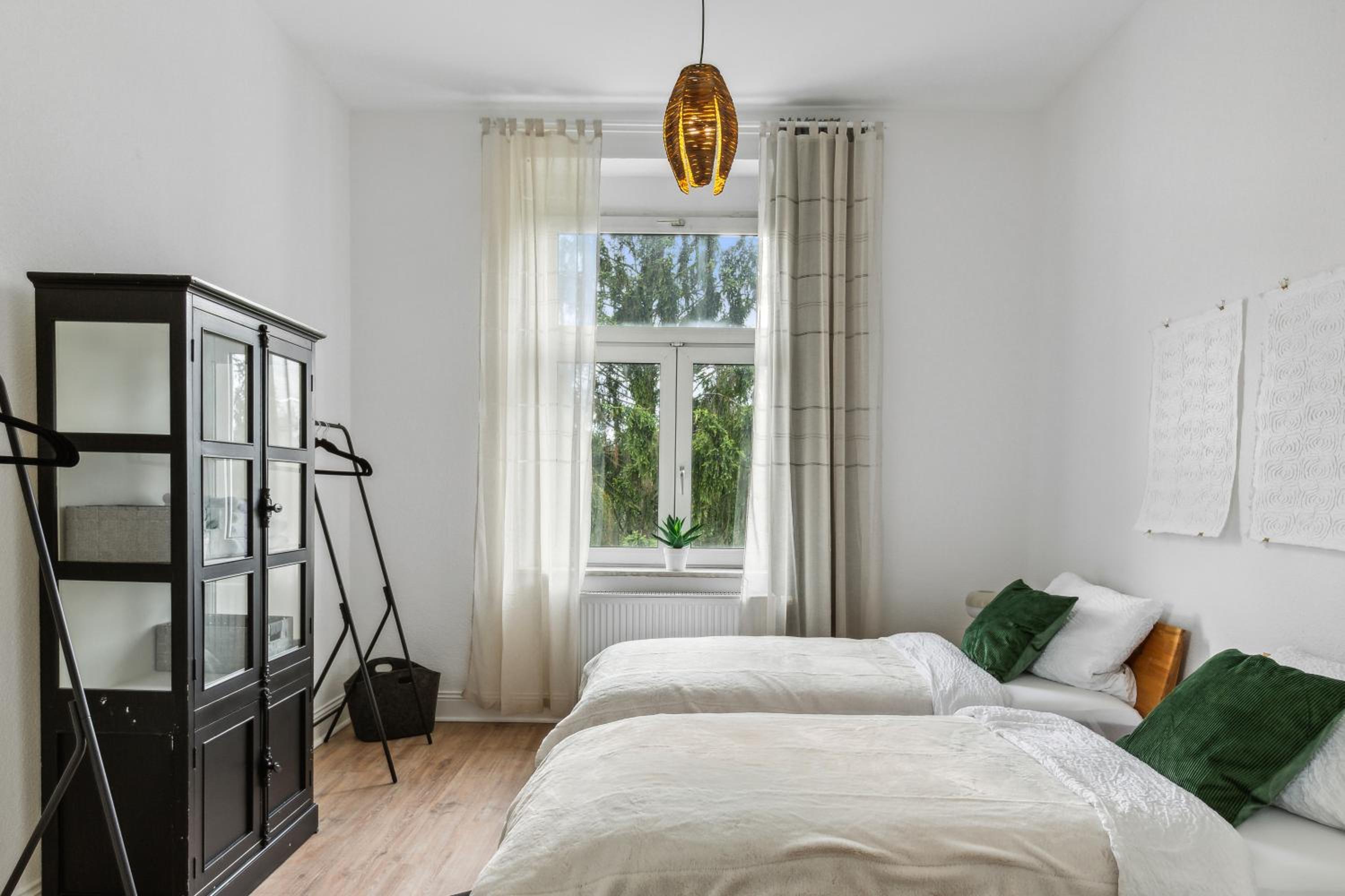LEVEL22 ! großzügiger Altbau, tolles Design mit Kamin - zentral in Bahnhofsnähe