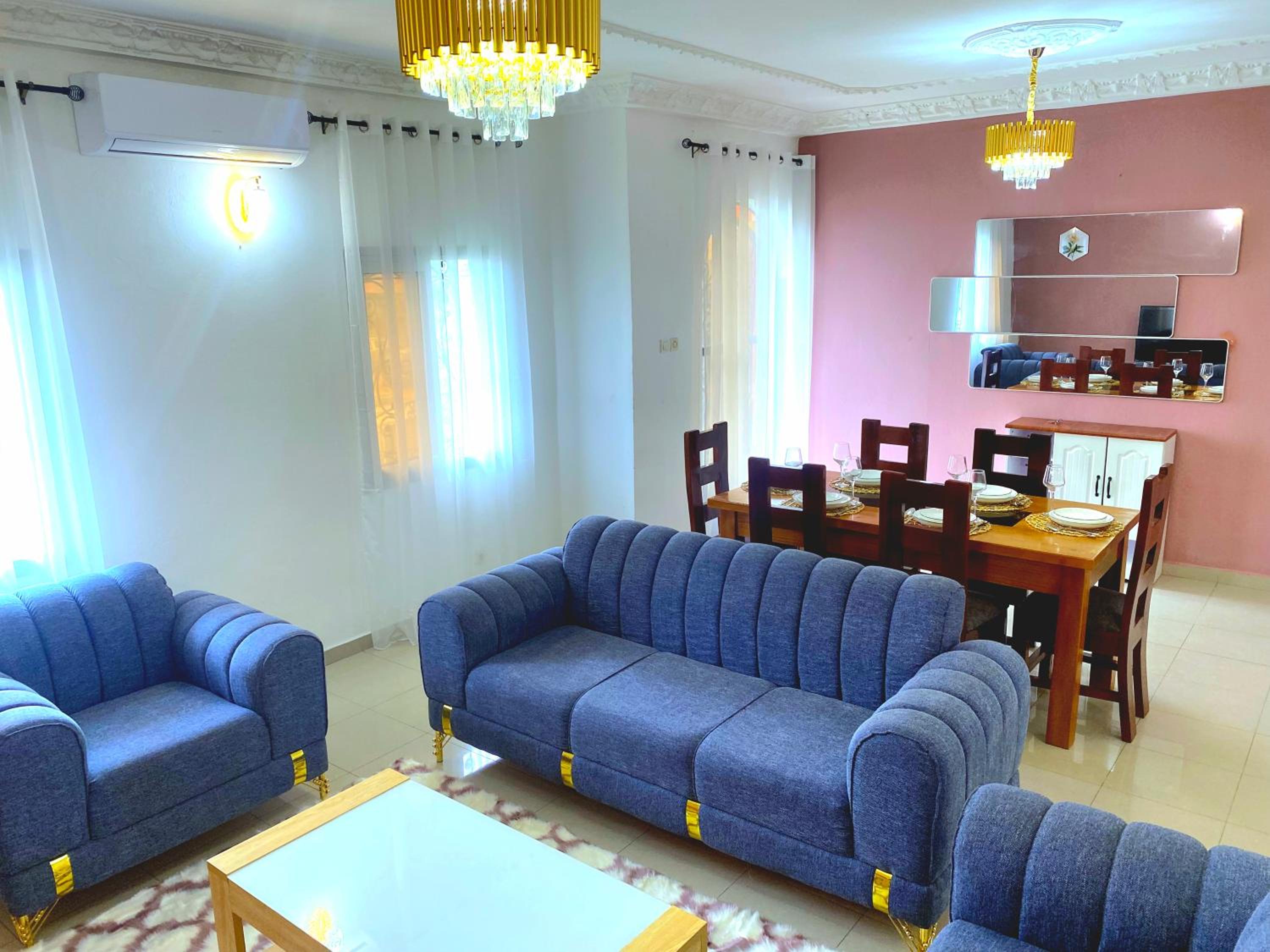 Suite Premium à Makepe, Groupe électrogène, Wifi, Climatisée, Secure
