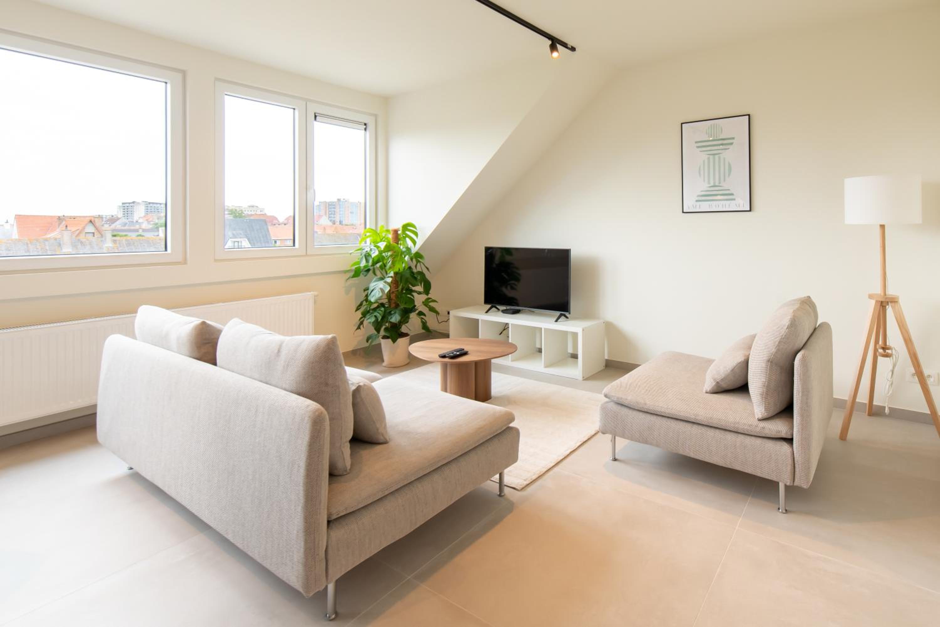 Cozy Seaside Apartment