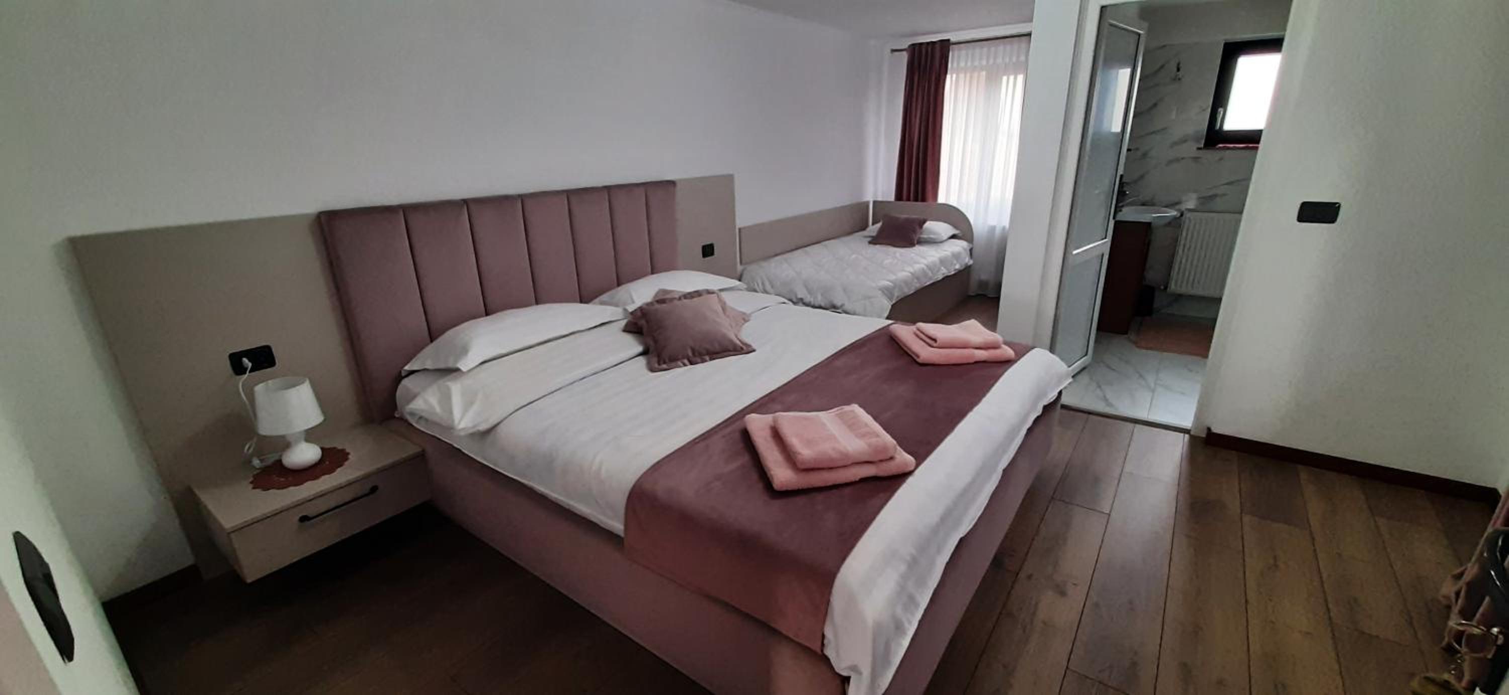 Casa Mihali Colibița view 4