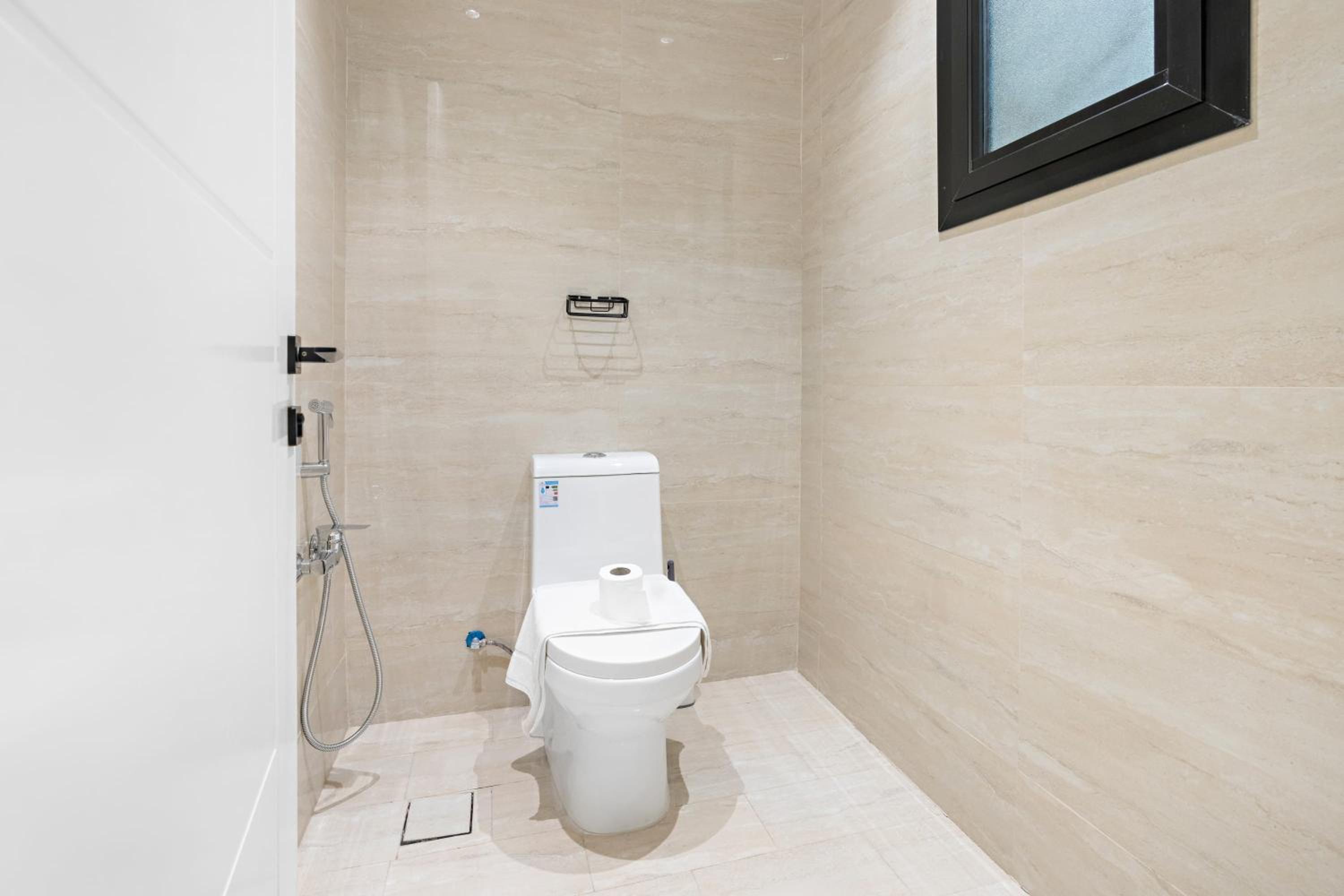Silkhaus New & Ultra Luxury 2BDR in Al Malqa