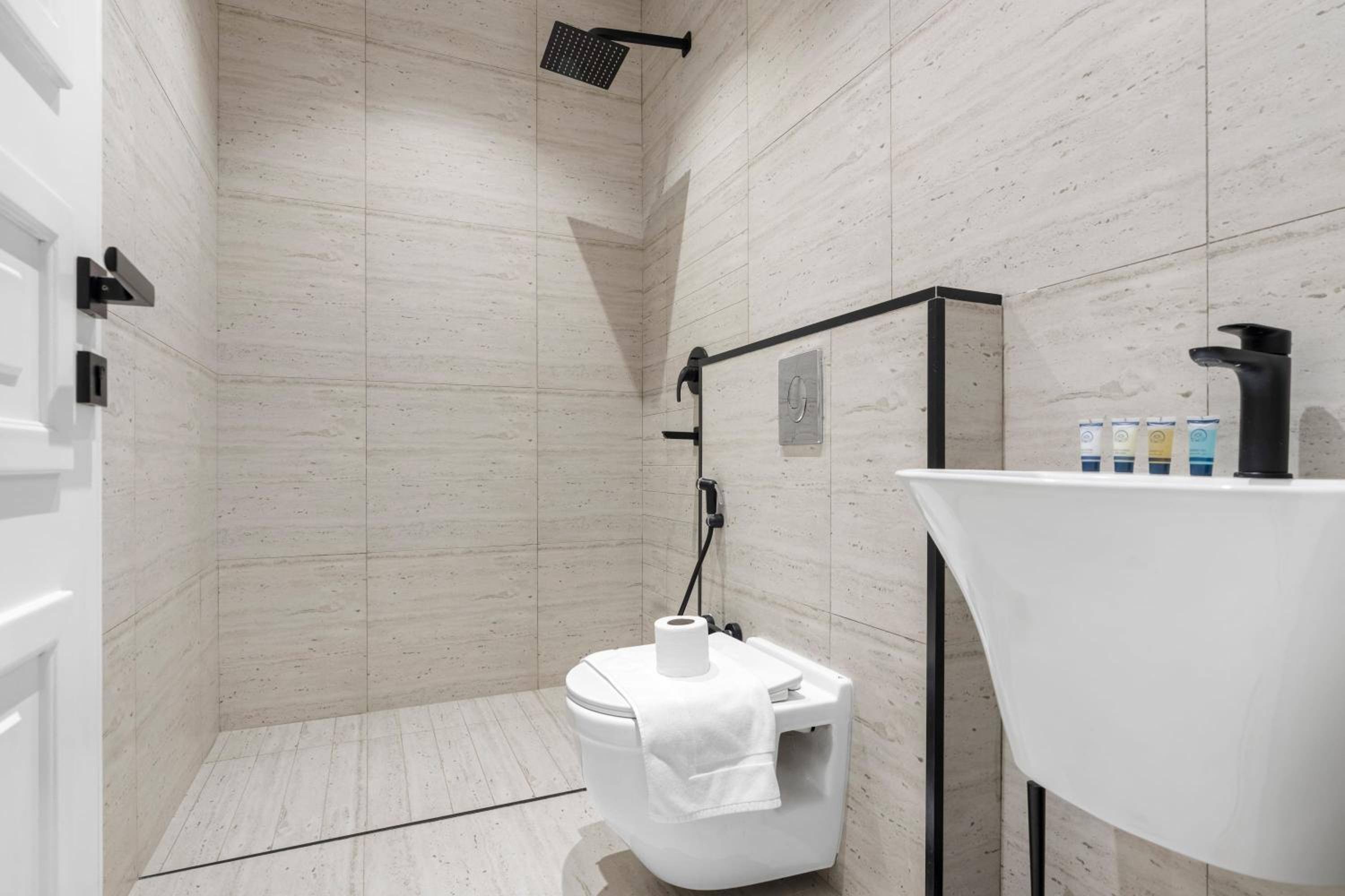 Silkhaus New & Luxurious 2BDR in Al Malqa