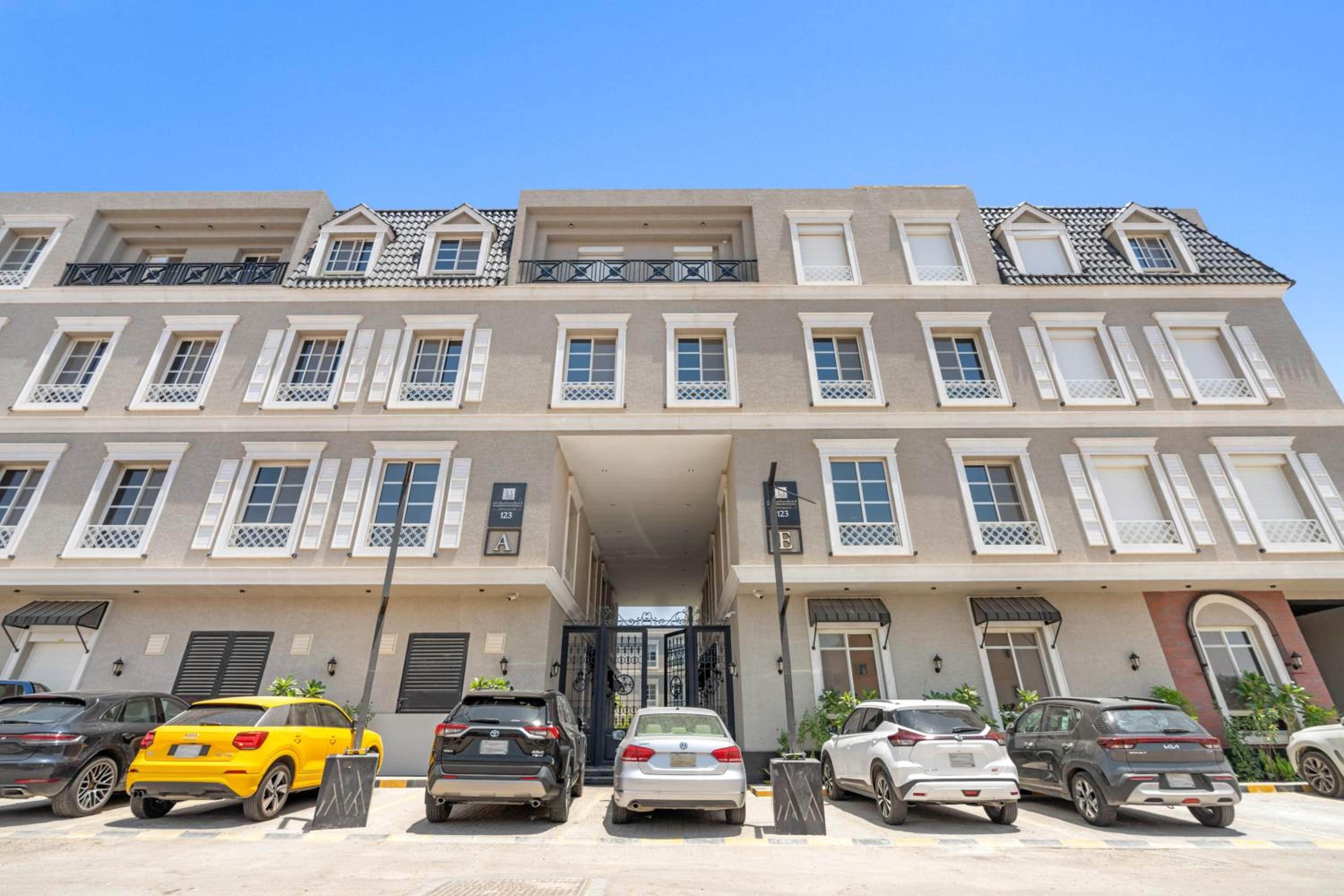 Silkhaus New & Luxurious 2BDR in Al Malqa