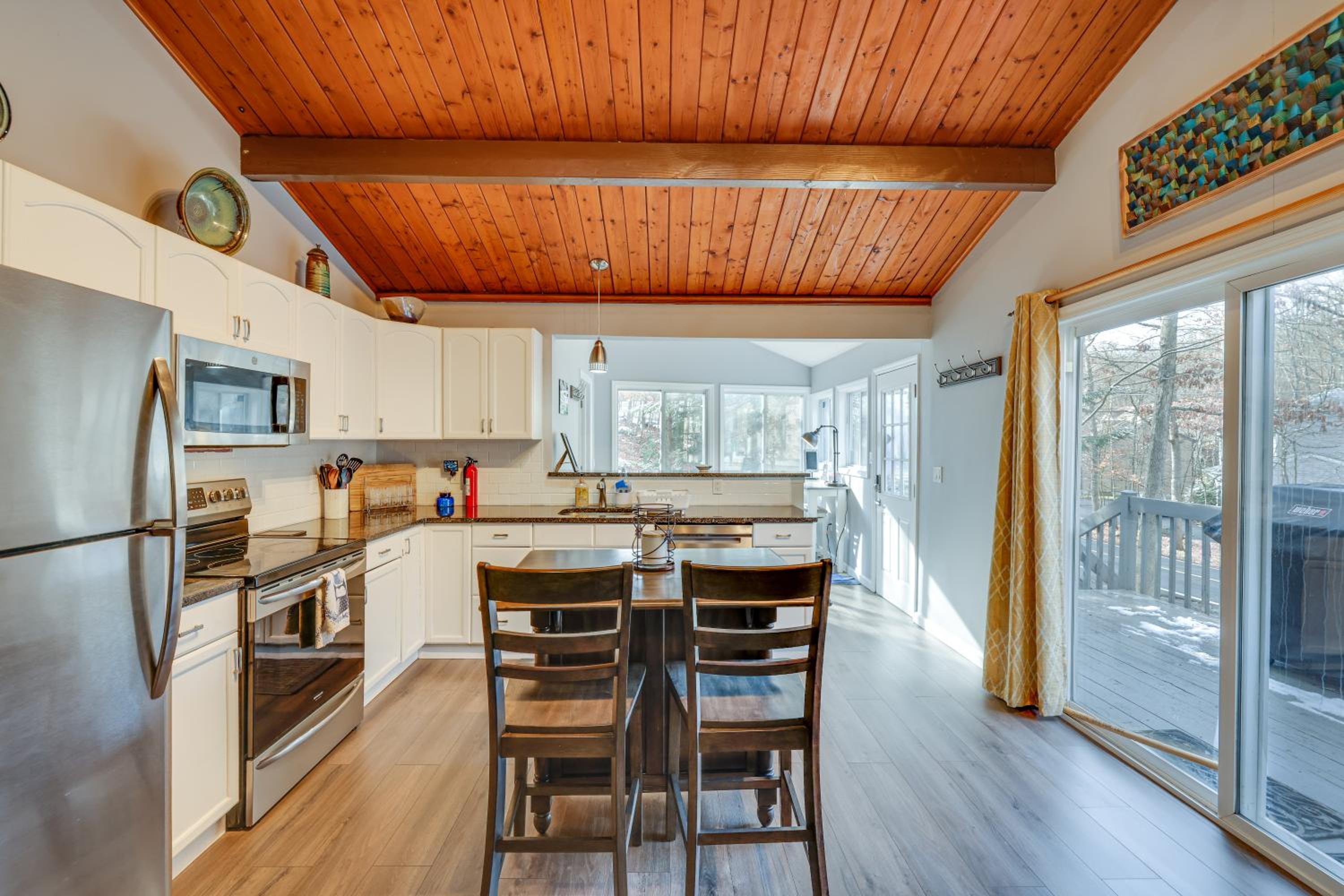 Van Gogh themed home-All Community Amenities Included! - Property Image 37