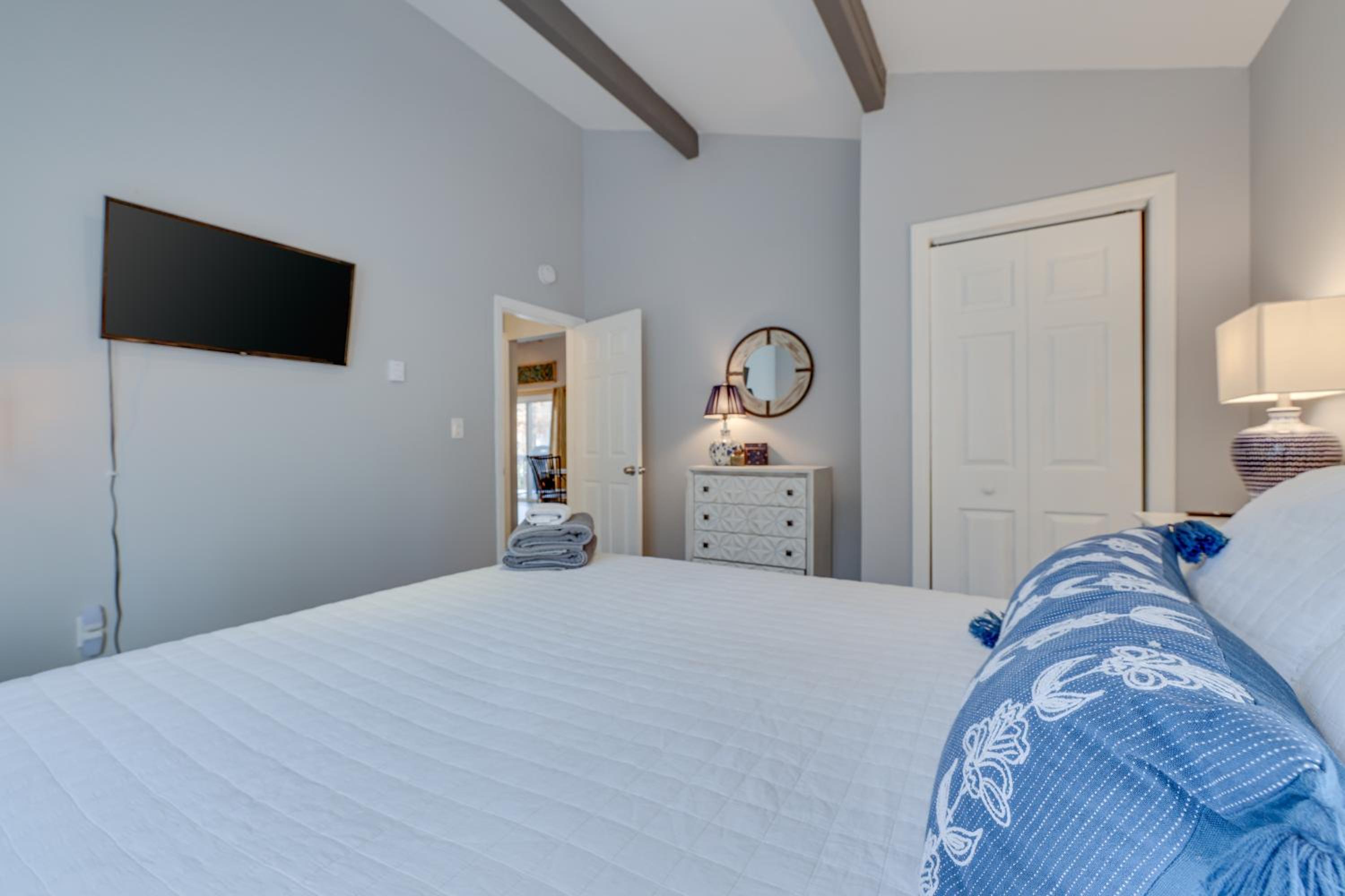 Van Gogh themed home-All Community Amenities Included! - Property Image 48