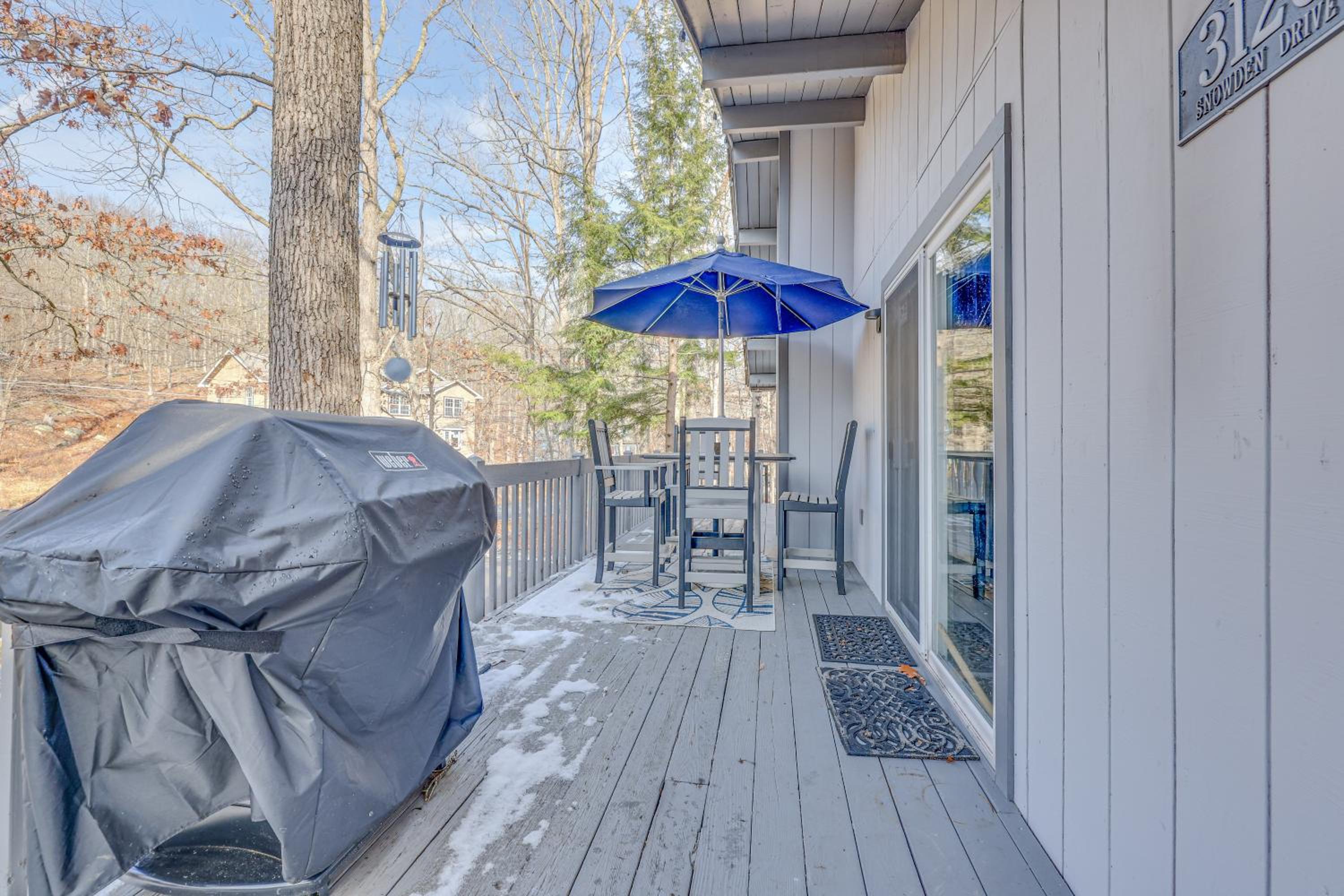 Van Gogh themed home-All Community Amenities Included! - Property Image 6