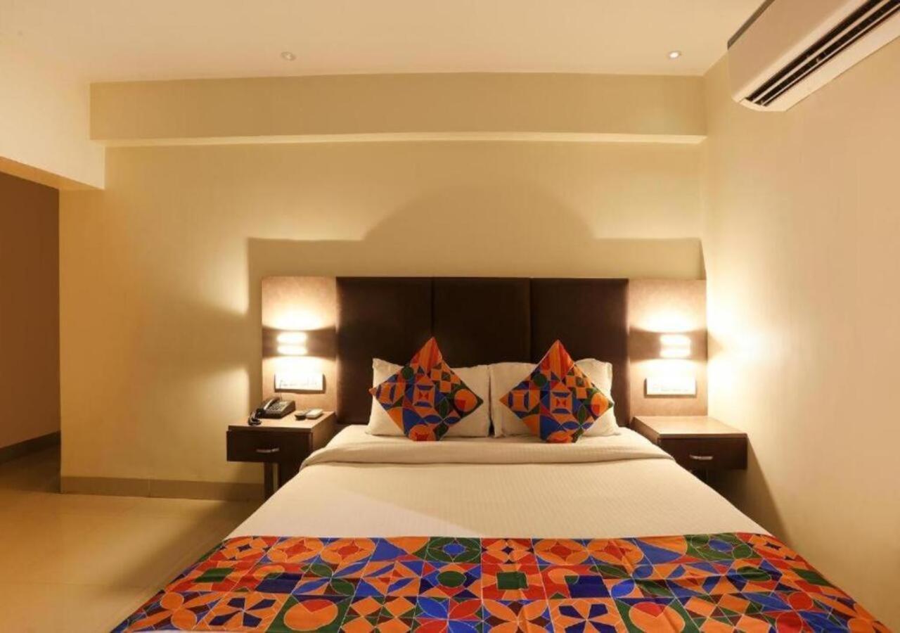 Glitz Hotels West Inn - Nr International Airport Mumbai T2 view 5