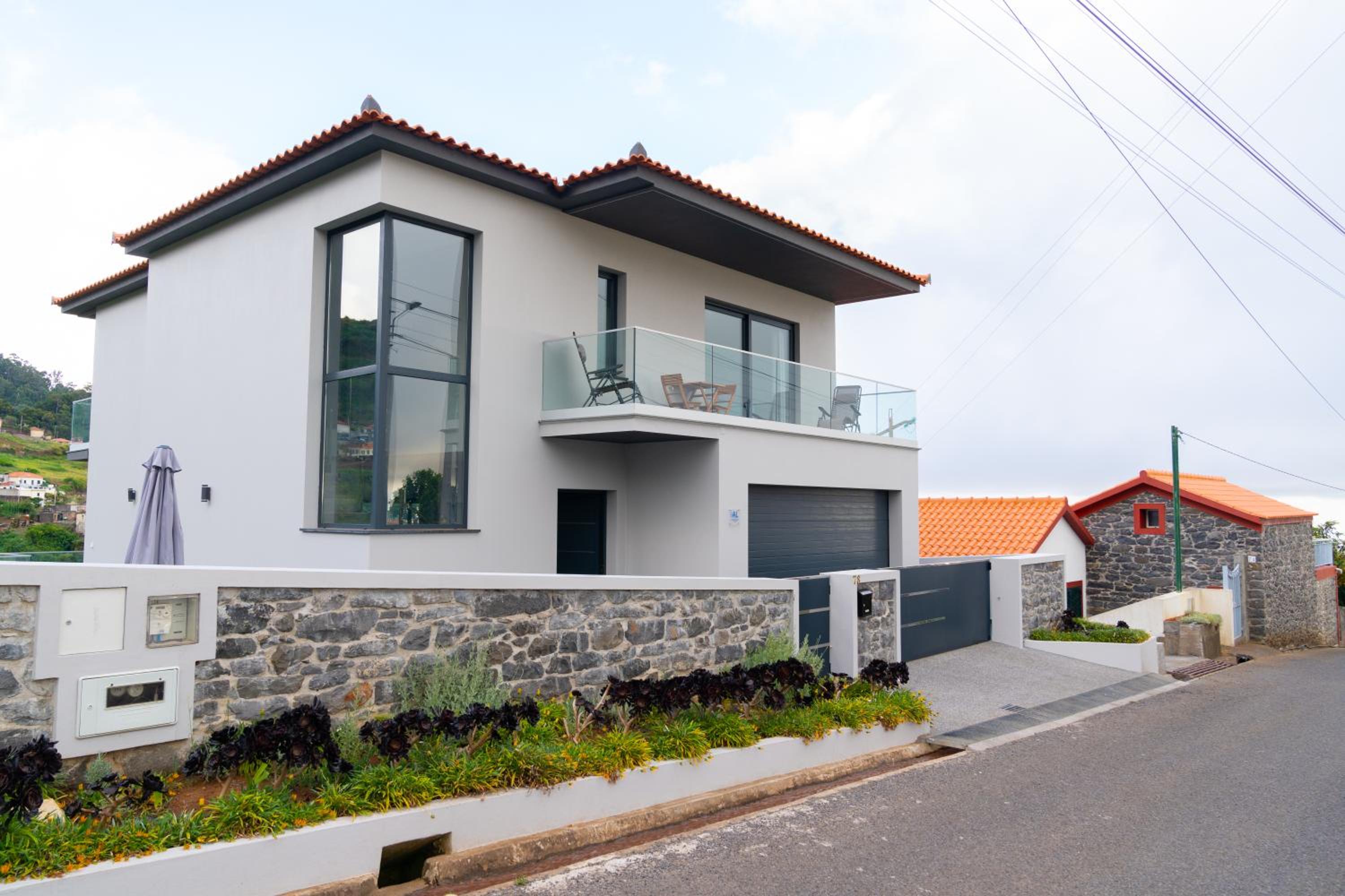 Paradise Pereira House BY YOUR KEY MADEIRA view 3