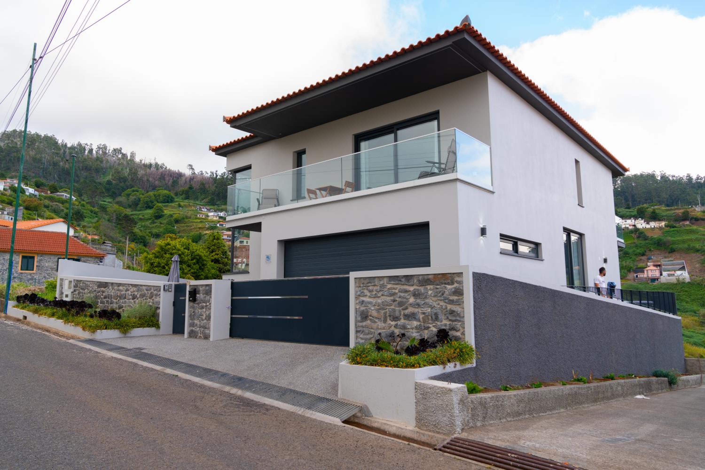 Paradise Pereira House BY YOUR KEY MADEIRA view 2