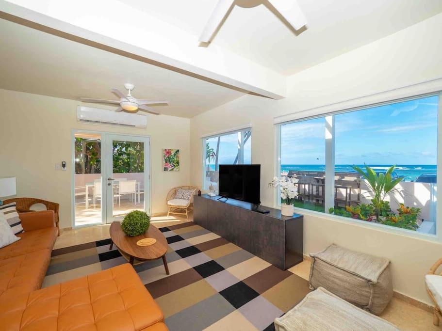 Ocean Boulevard - Beachfront 7 Bedroom Villa Best Beach in PR!