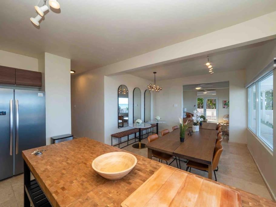 Ocean Boulevard - Beachfront 7 Bedroom Villa Best Beach in PR!