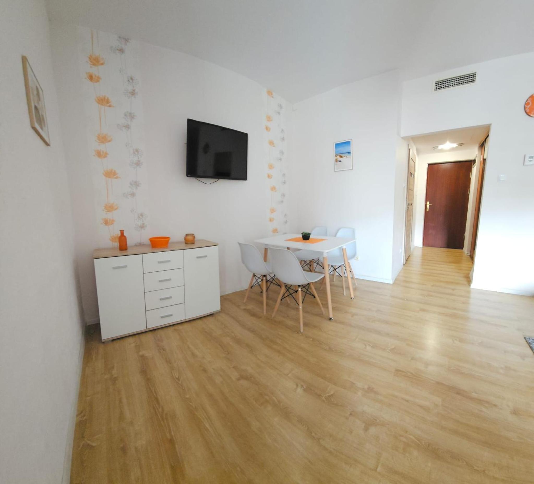 Apartamenty Kolorowe Etna view 2