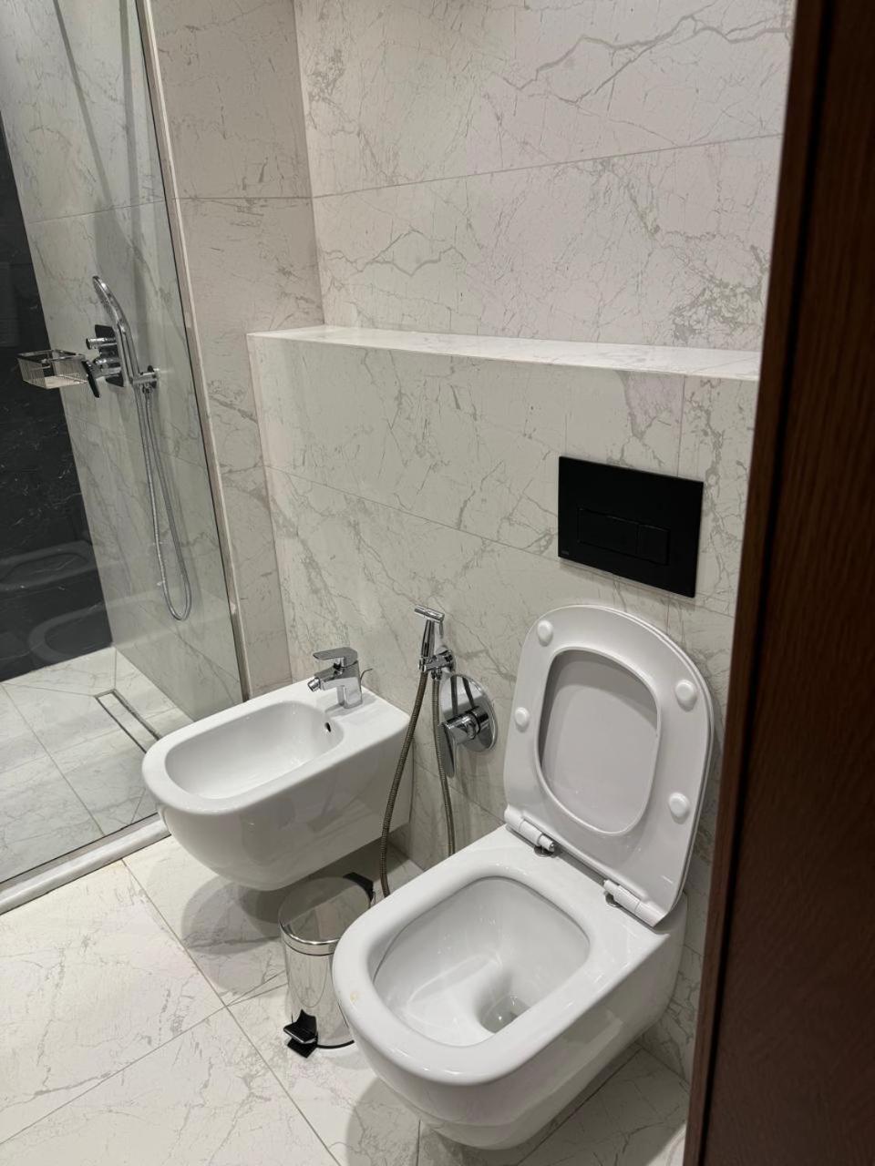 Sea Breeze White Residence Apartment Hotel