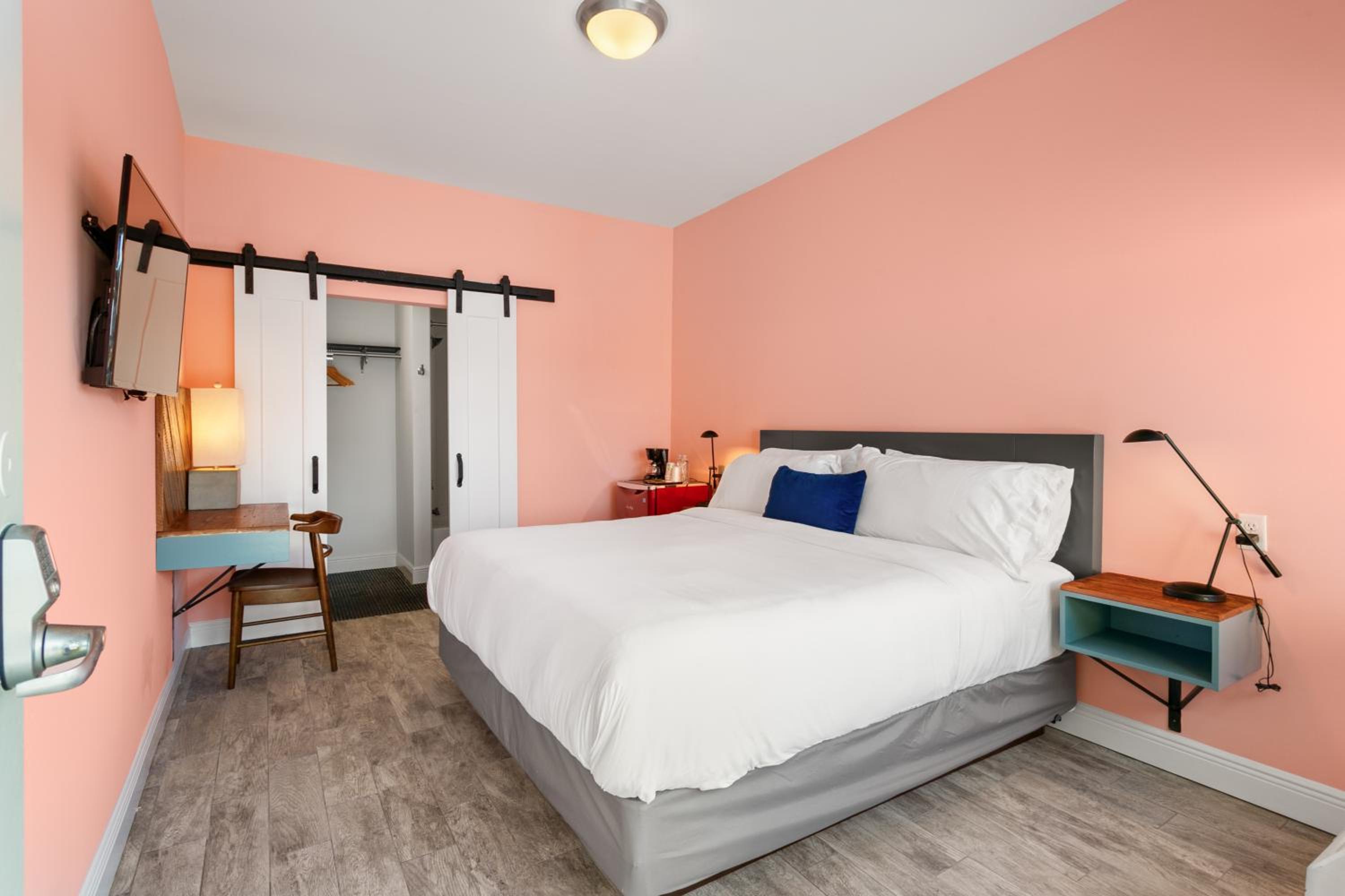 The Iris Motel