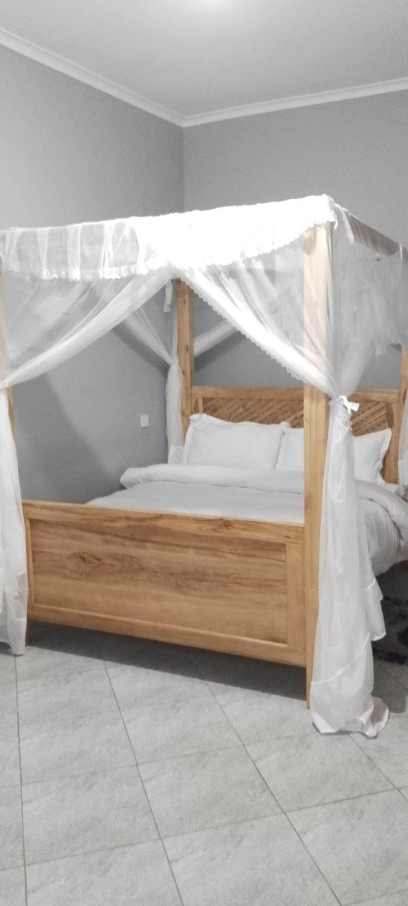 Meuly Family Lodge view 4