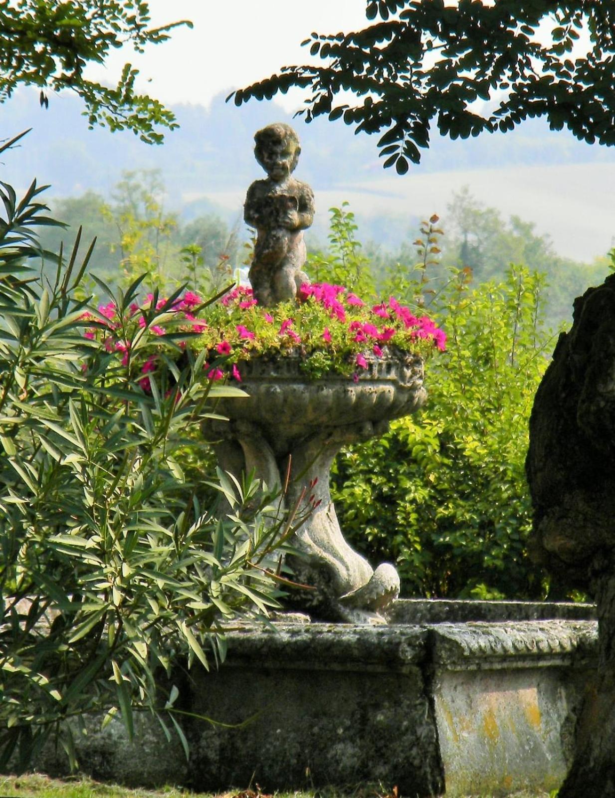 Villa Pona