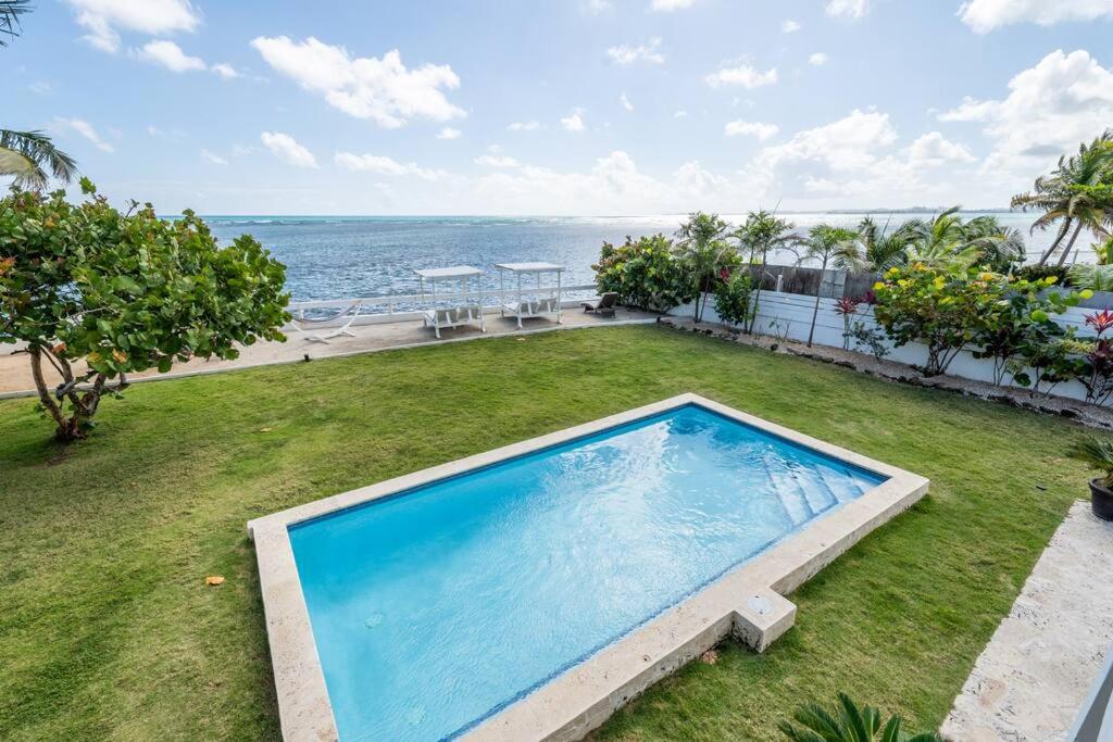 Casa Blanca - Exclusive Oceanfront Villa with Large Pool view 5