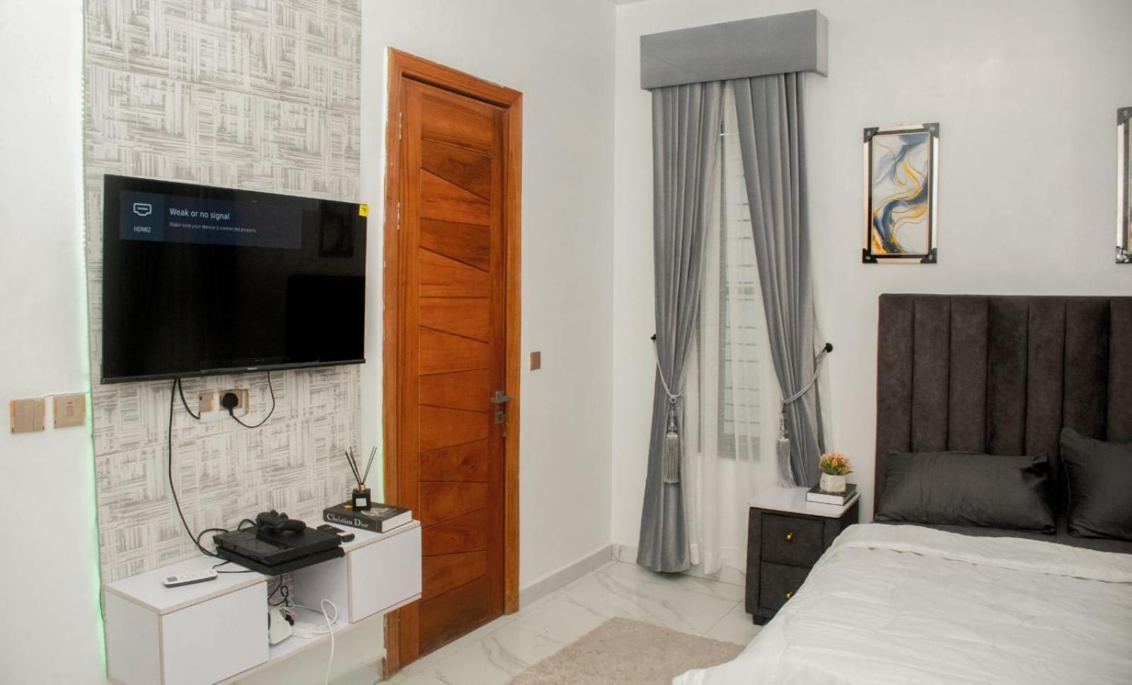 Emmys Properties