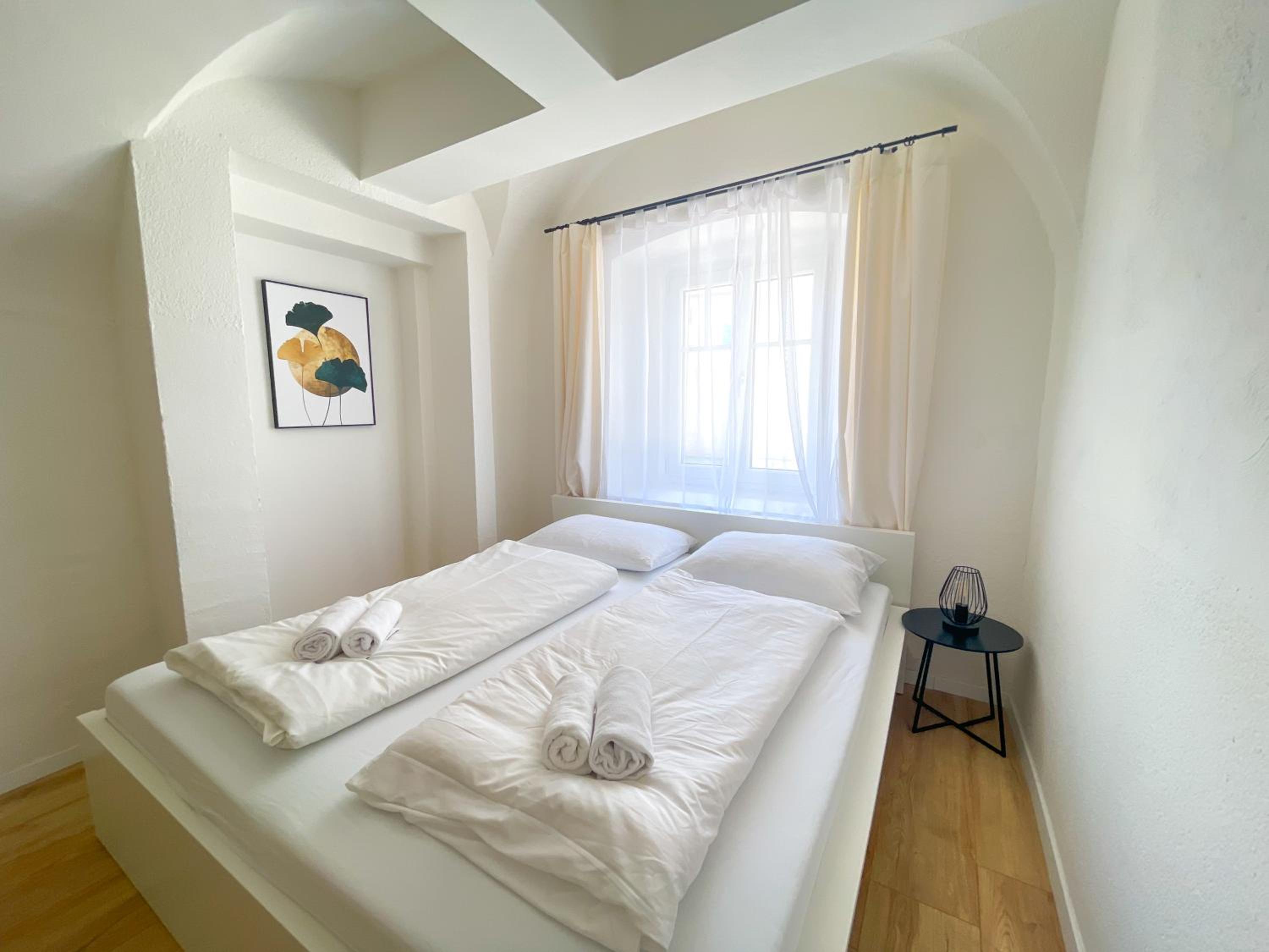 Whats-App Self-Check-IN - vibrant City Life in Graz