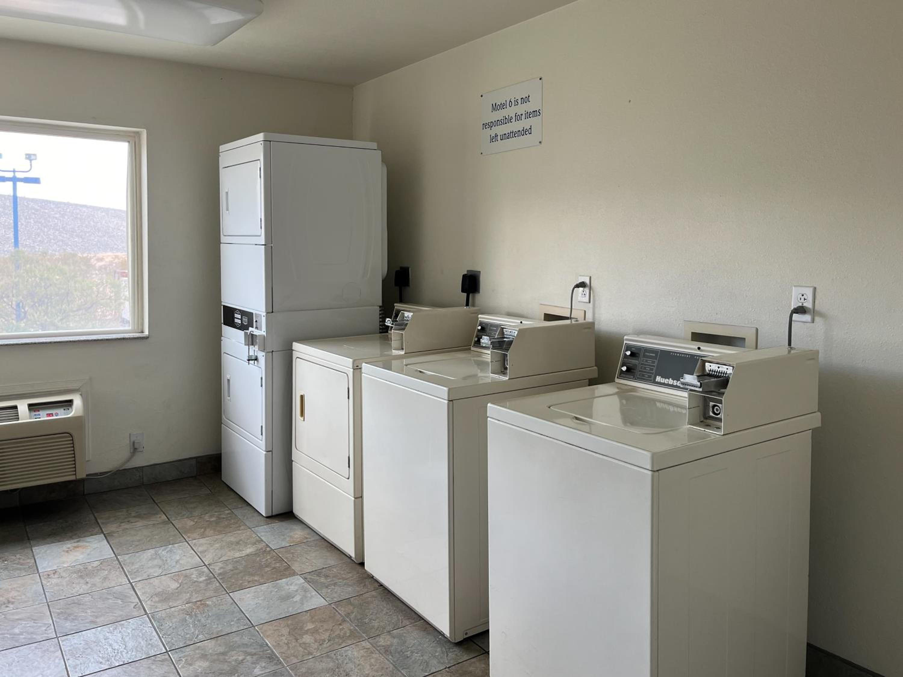 Studio 6 Las Cruces, NM Telshor view 5