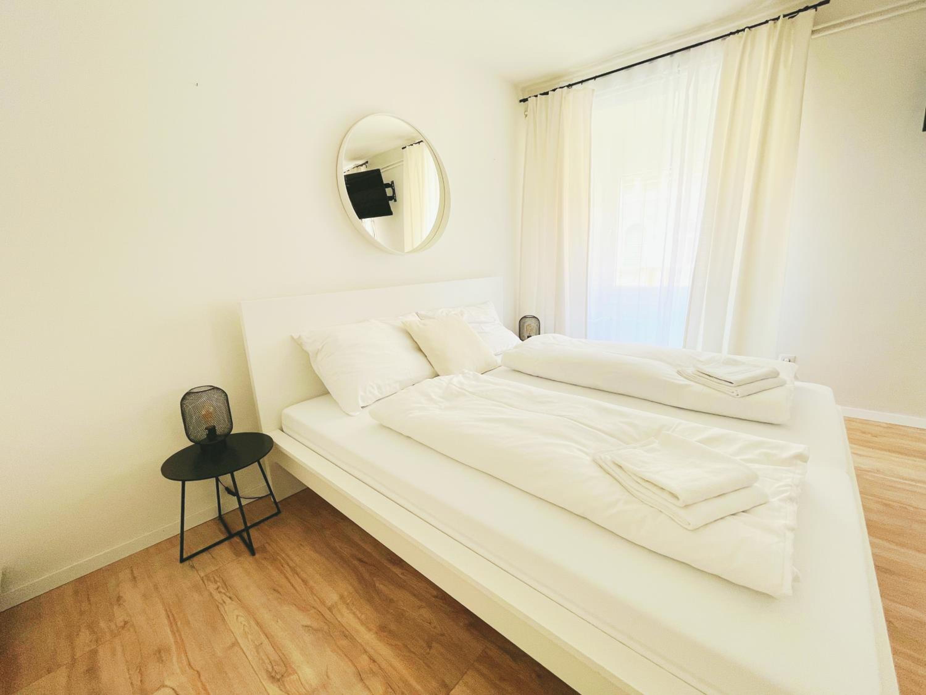 Whats-App Self-Check-IN - vibrant City Life in Graz