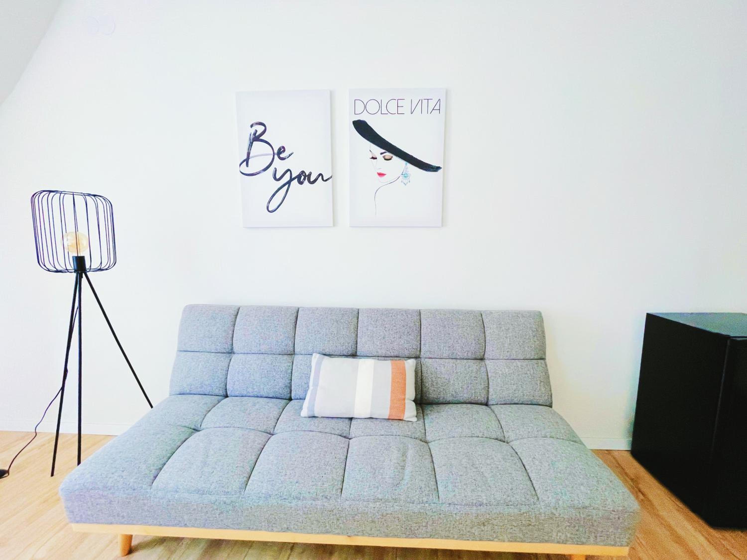 Whats-App Self-Check-IN - vibrant City Life in Graz