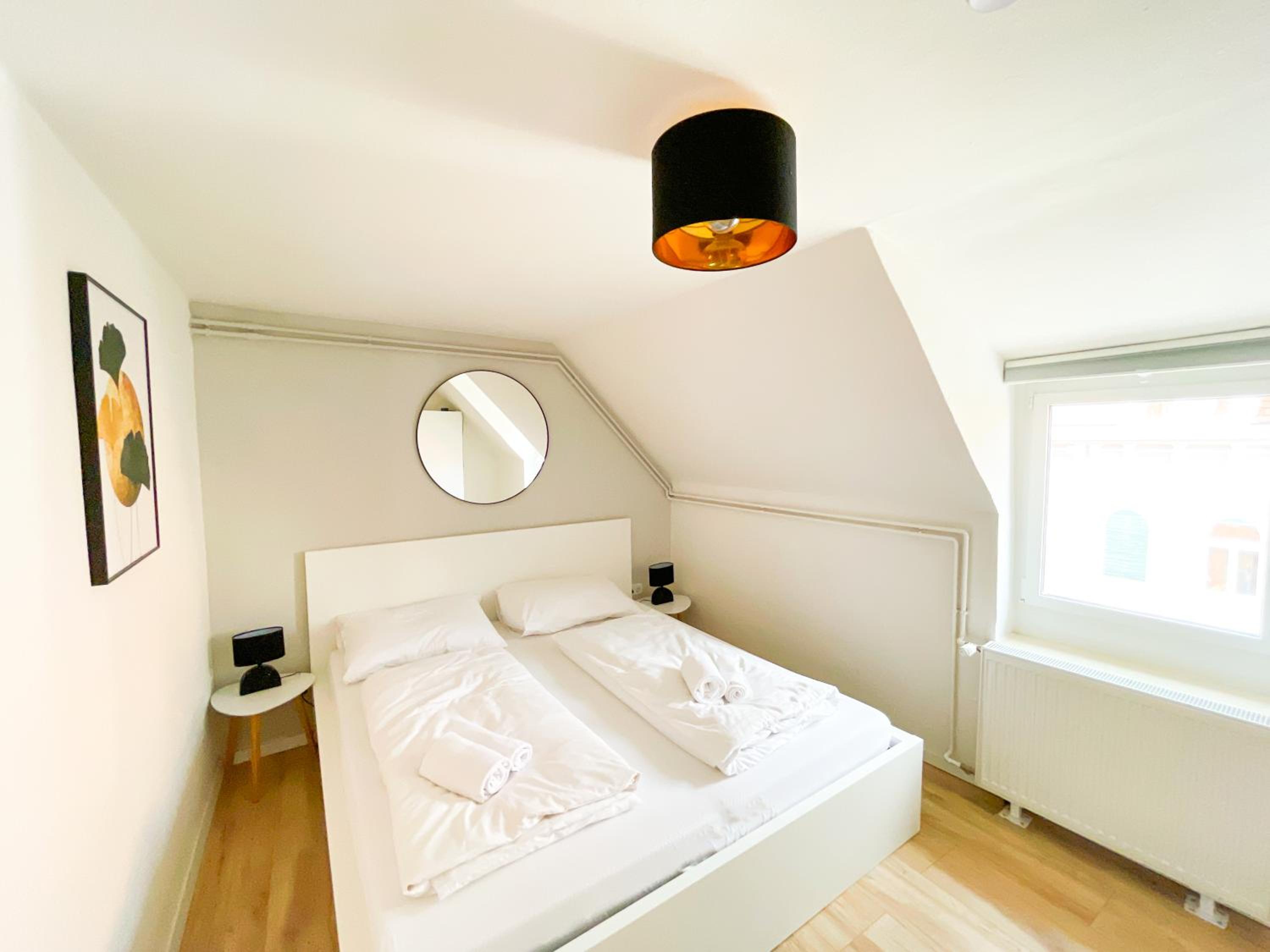 Whats-App Self-Check-IN - vibrant City Life in Graz