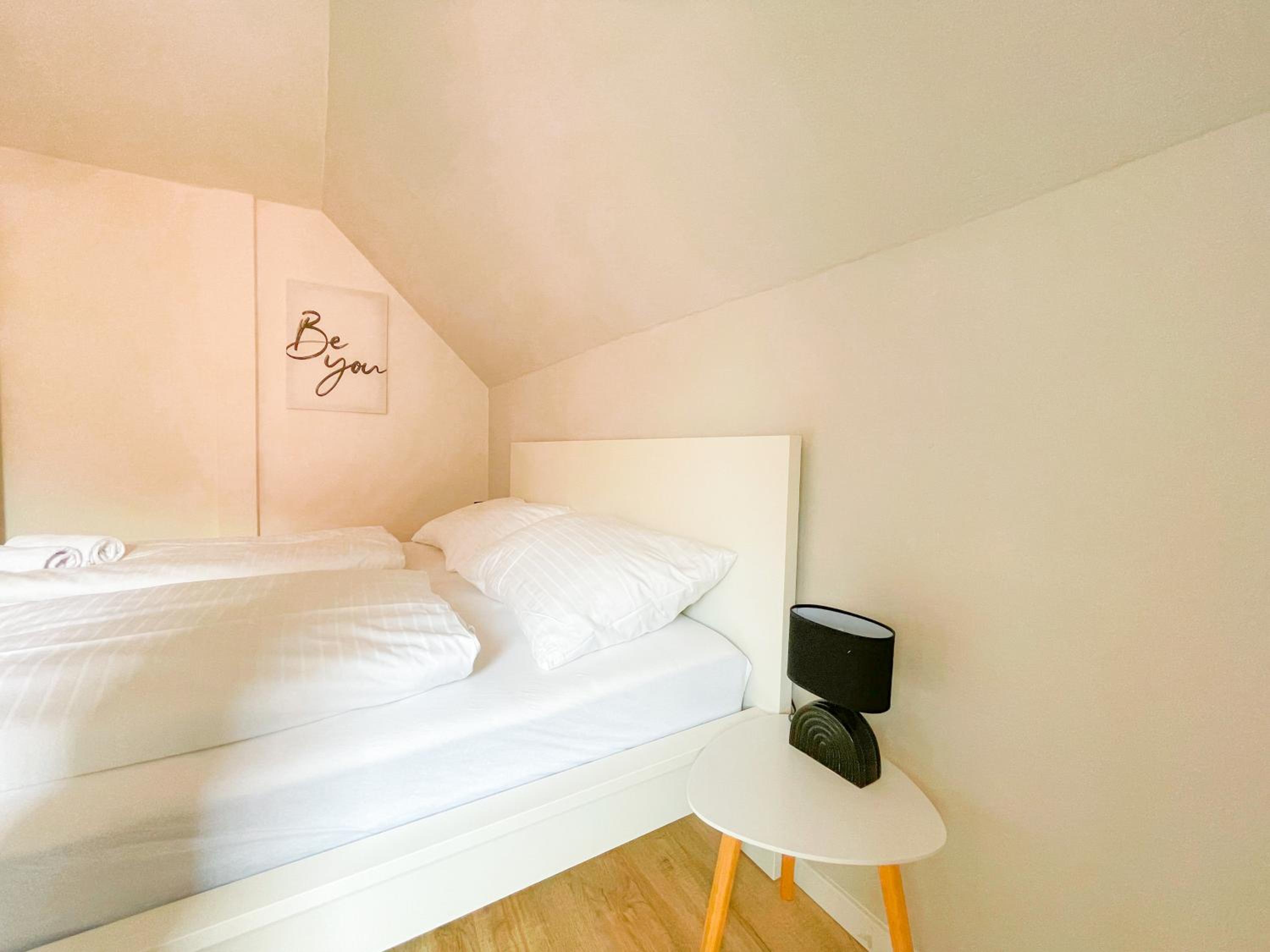 Whats-App Self-Check-IN - vibrant City Life in Graz