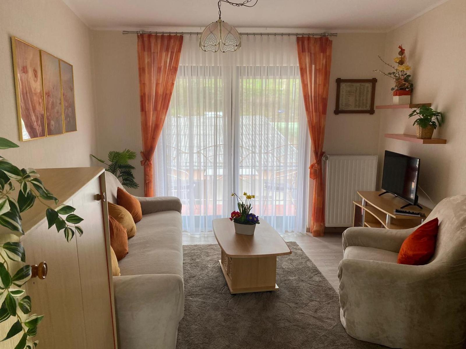Ferienwohnung 1 Am Petersberg