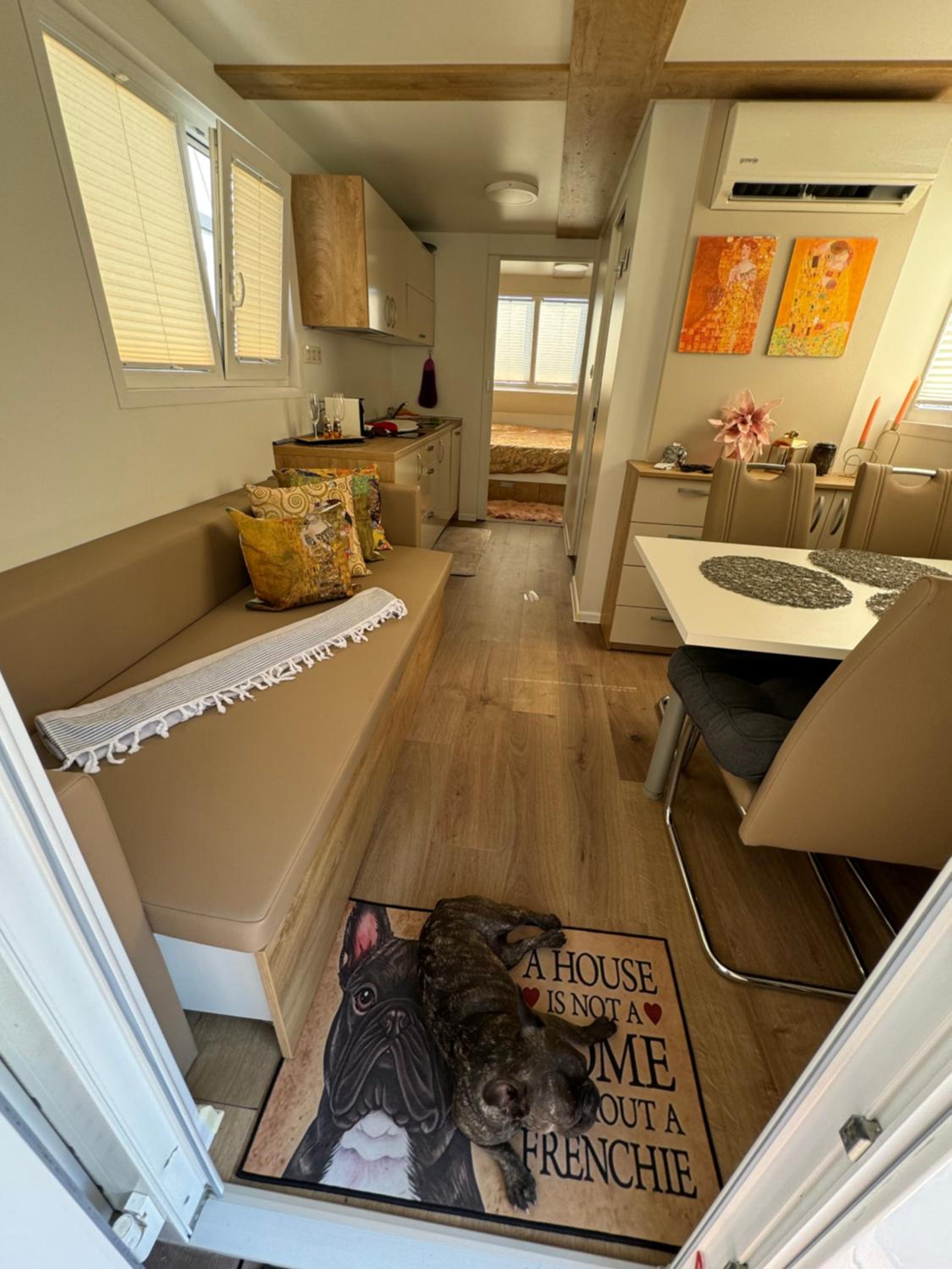 Floating house SOPHY
