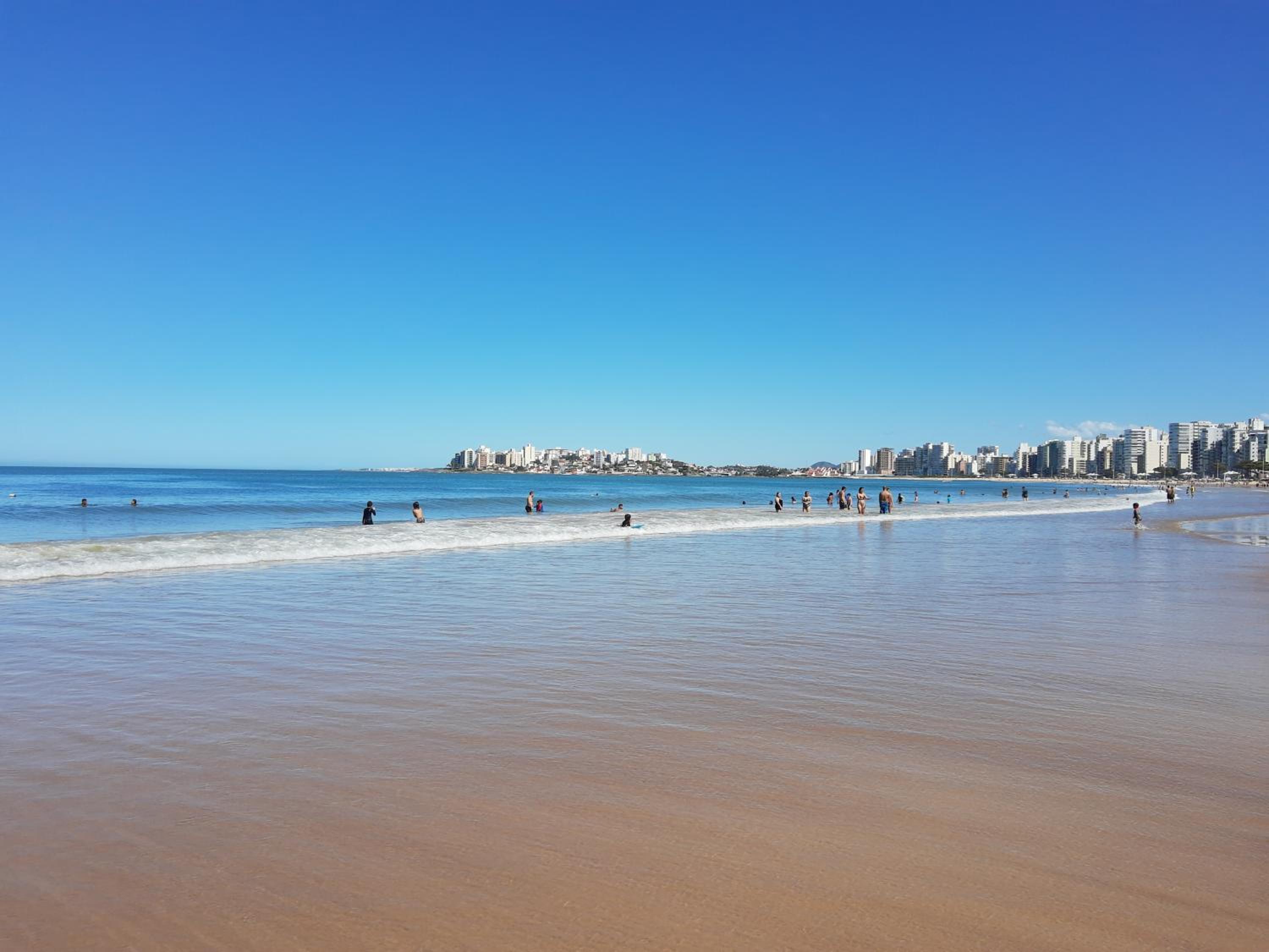 Excelente Apartamento na Praia do Morro, Guarapari-ES