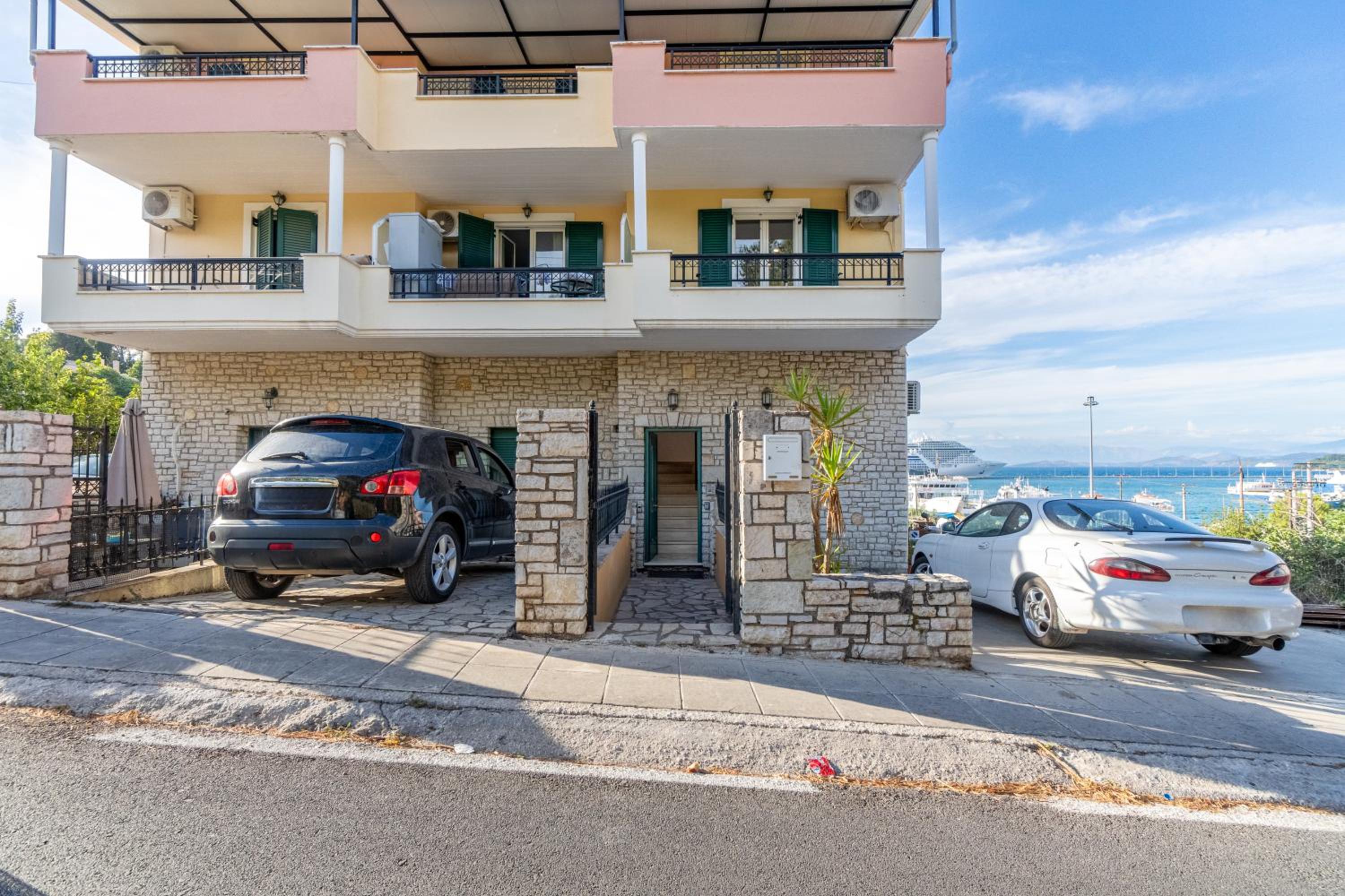Seaview Portside apartment