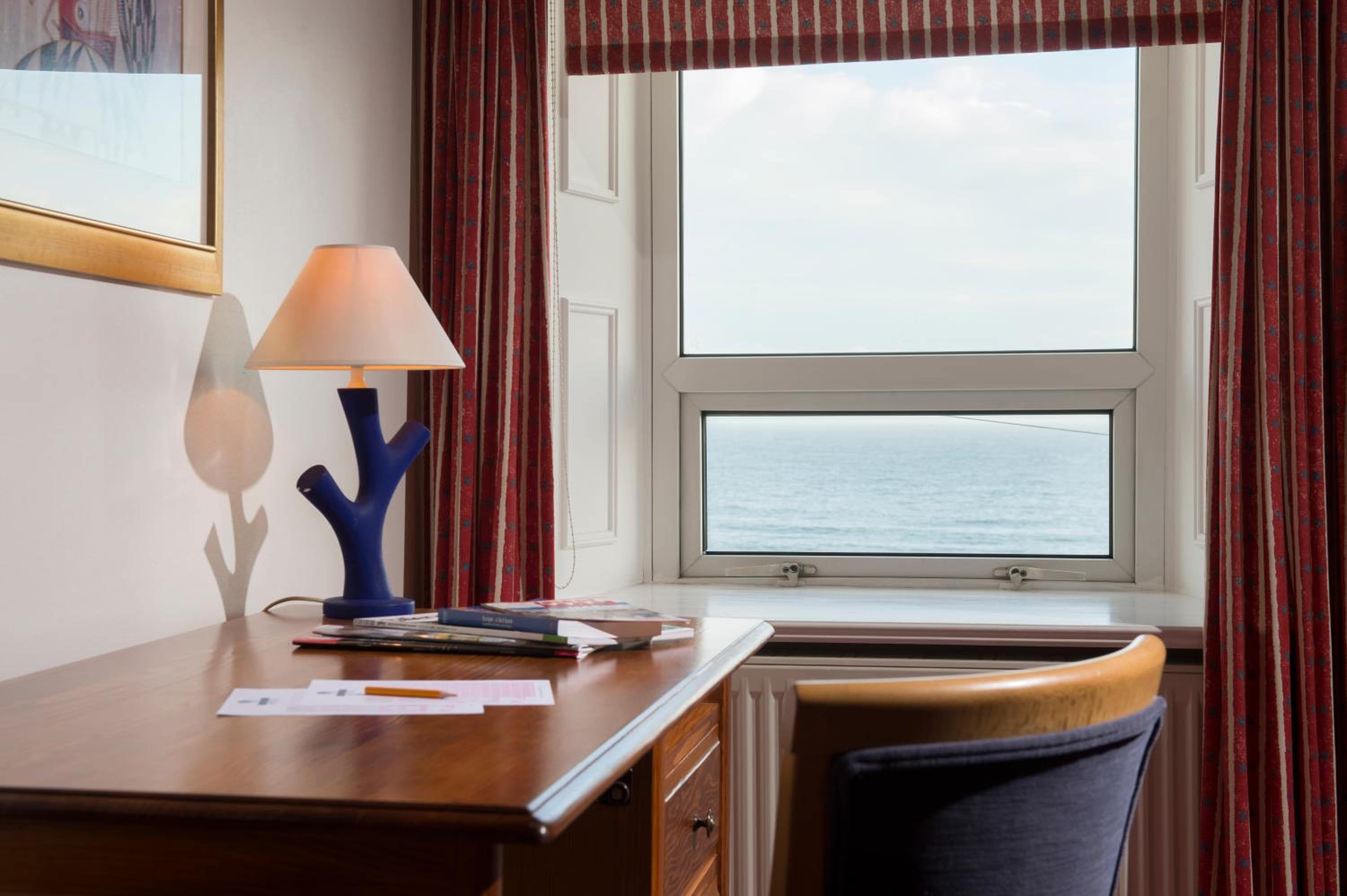 Douglas Vacations - Regency Hotel - Property Image 9
