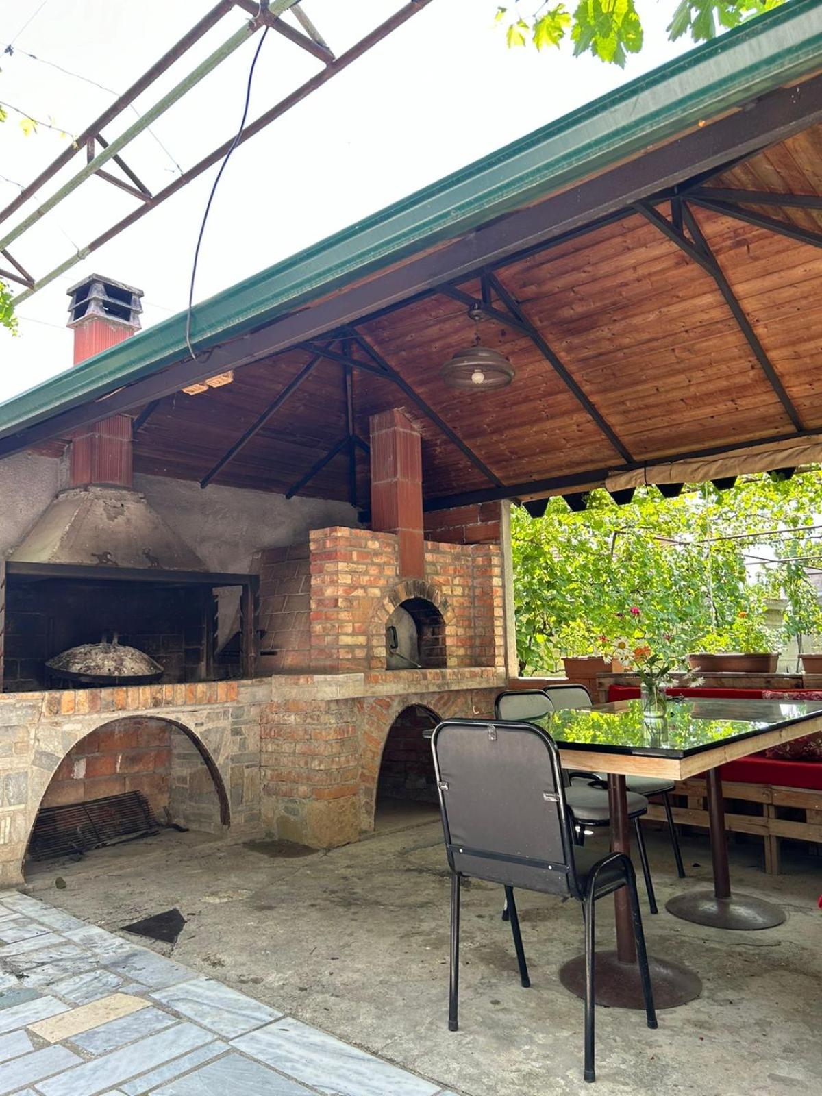 Vila Dervishaj
