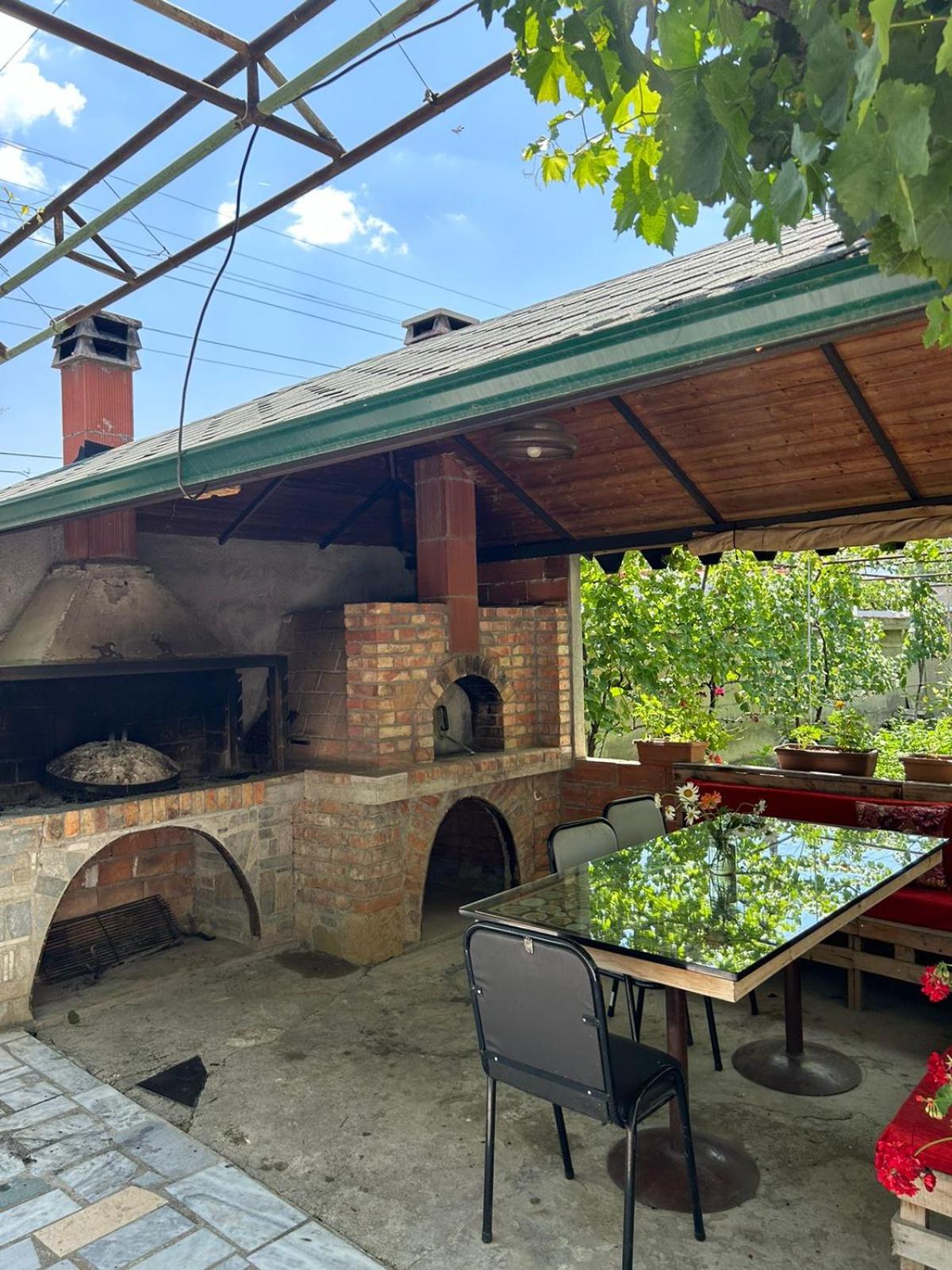Vila Dervishaj