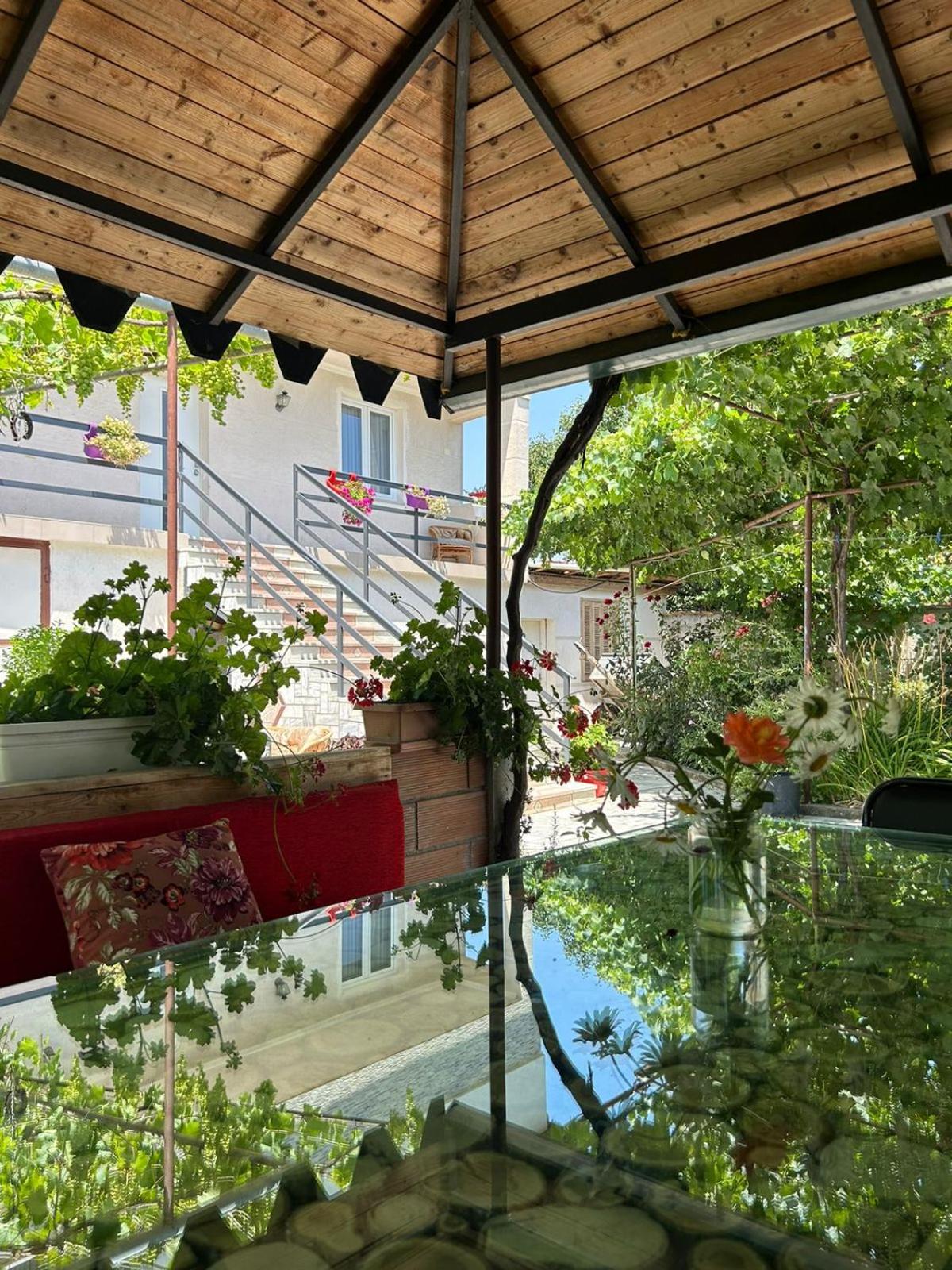 Vila Dervishaj