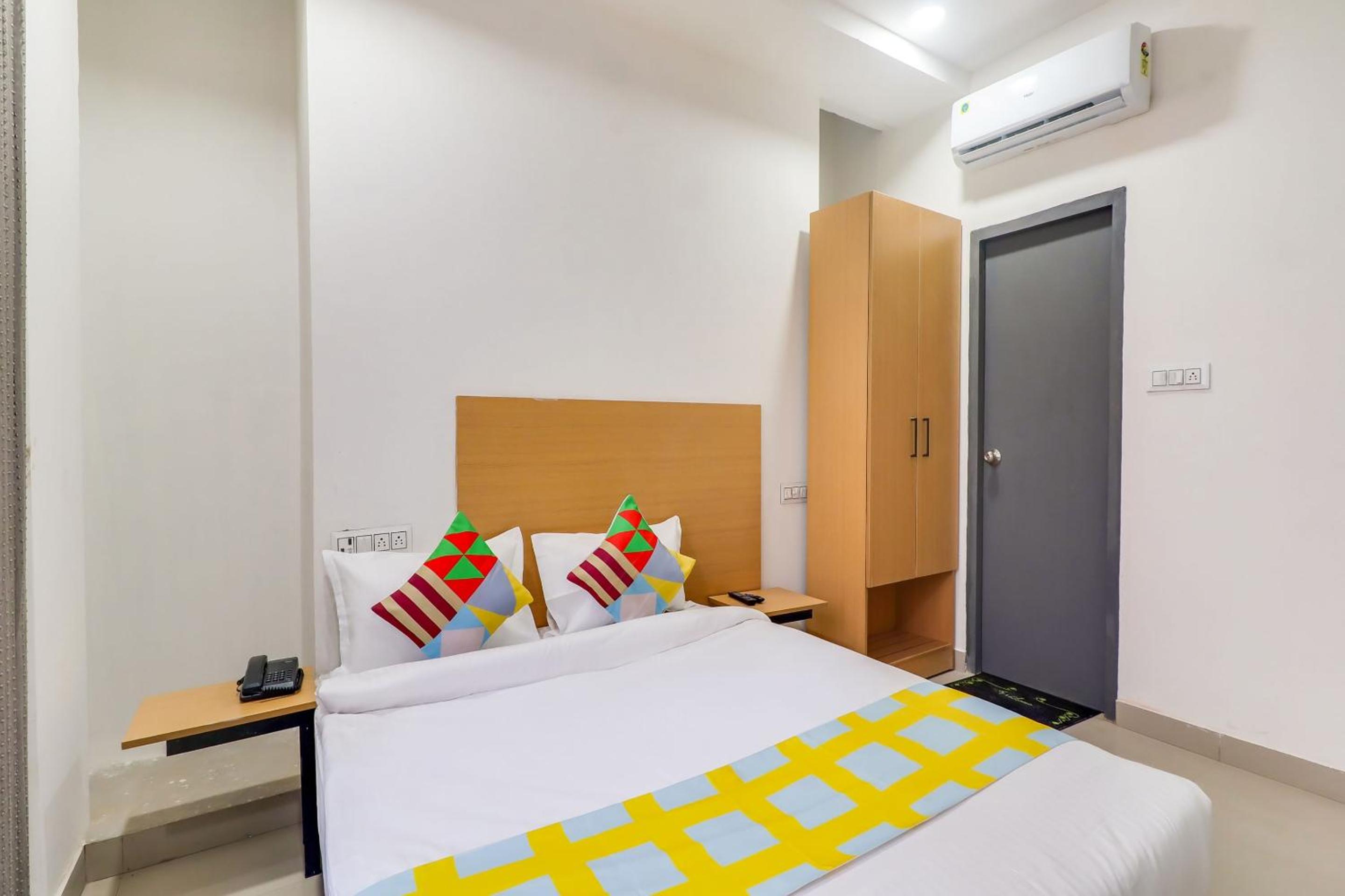 Hotel O Basera Homes Jankipuram