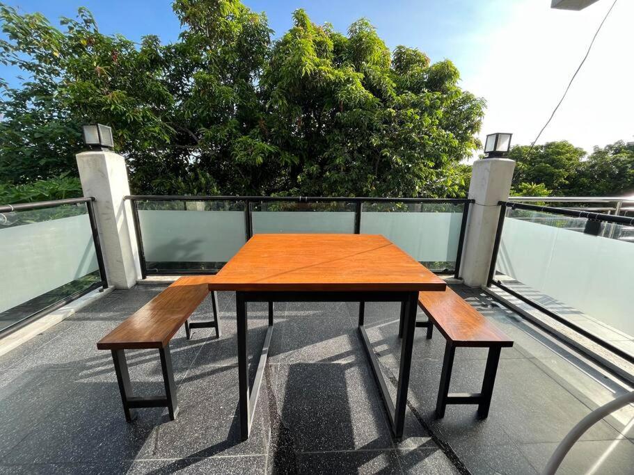 Private Villa 6BR near Nuvali & Tagaytay sayy view 3