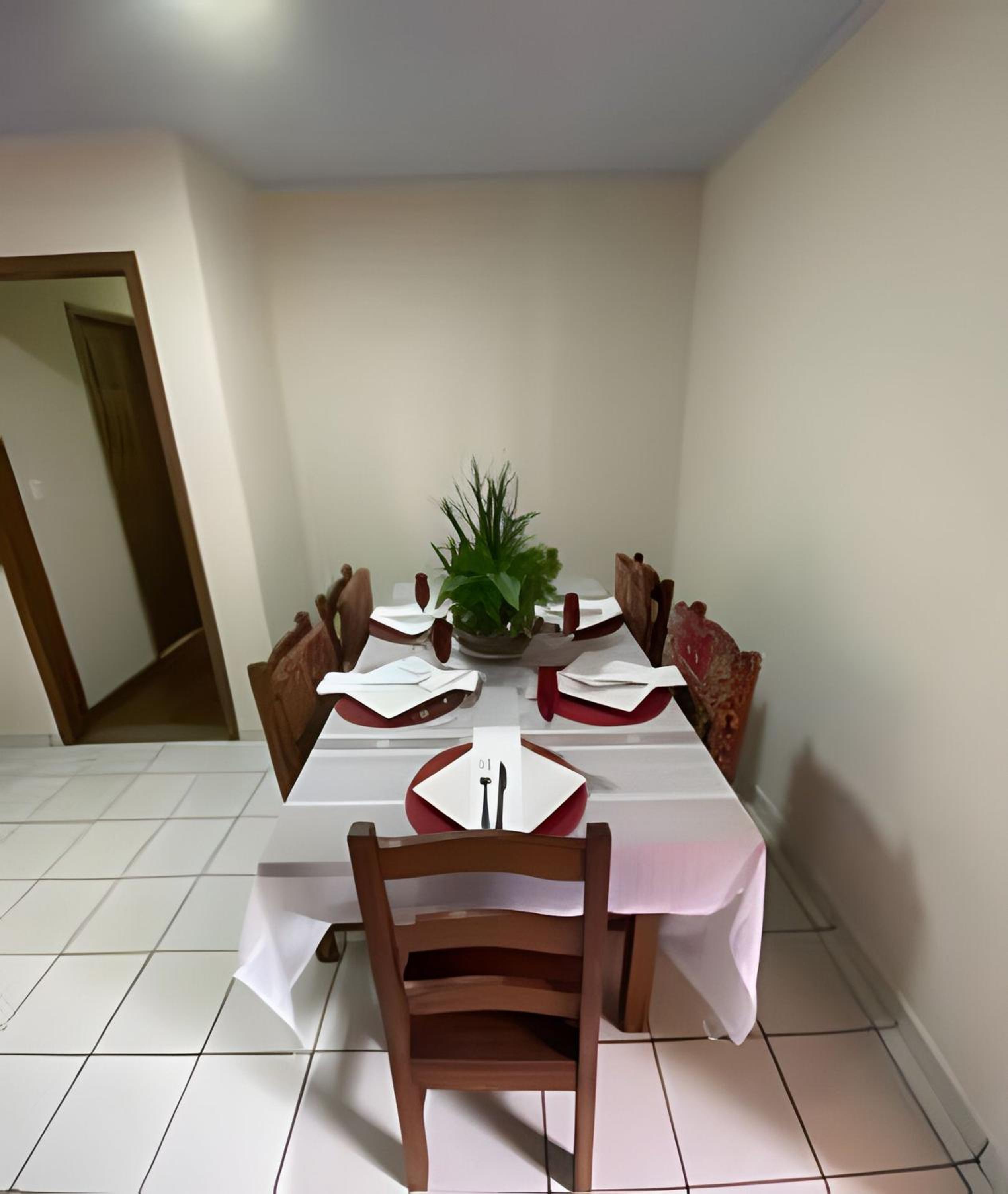 Casa com 2 suites 2 quartos ar e churrasqueira