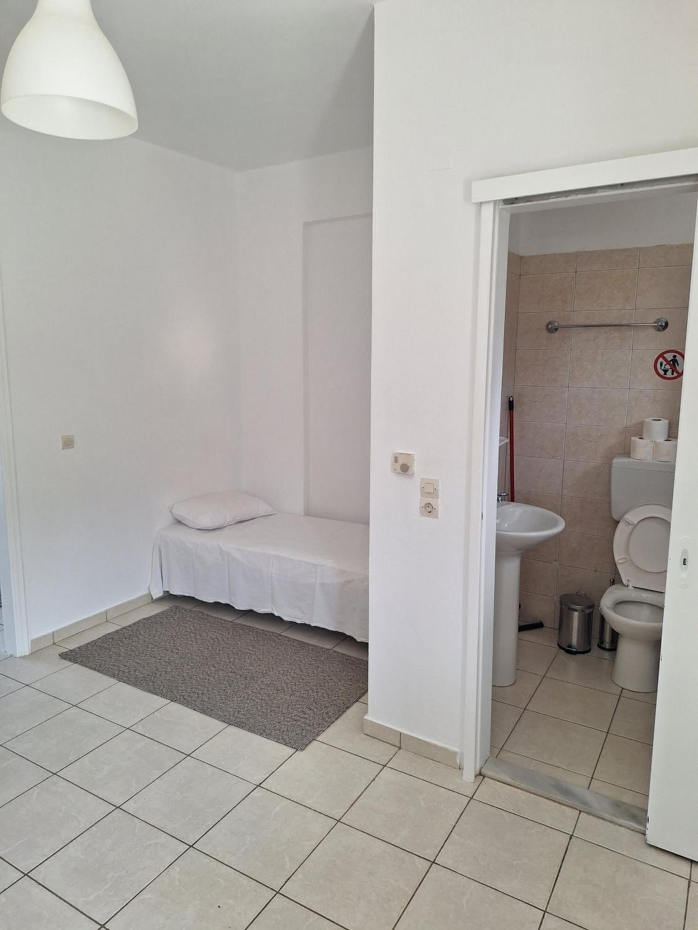 Horizon studio apartment