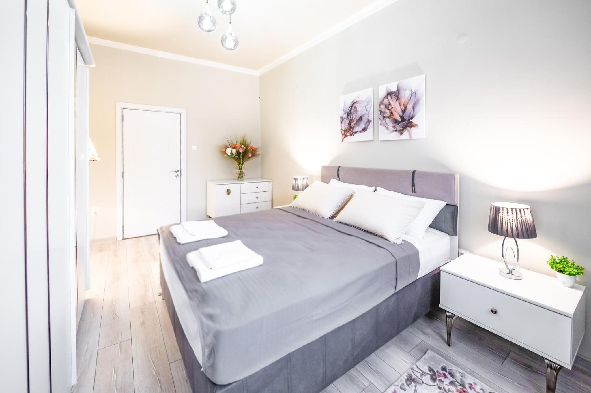 2BR Downtown Suit Next to Nevski Cathedral - AC