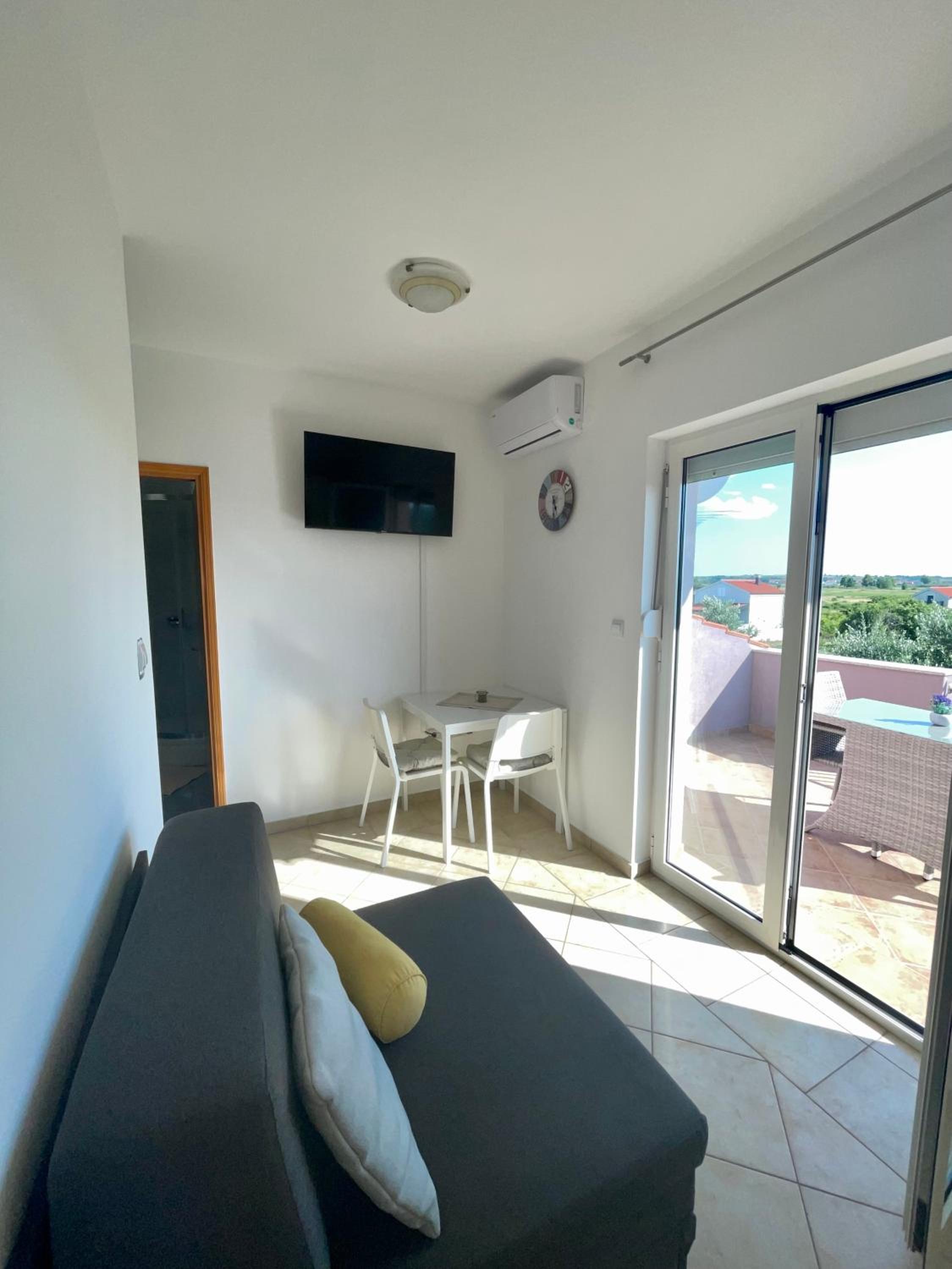 Studio apartman Maja Vrsi view 4
