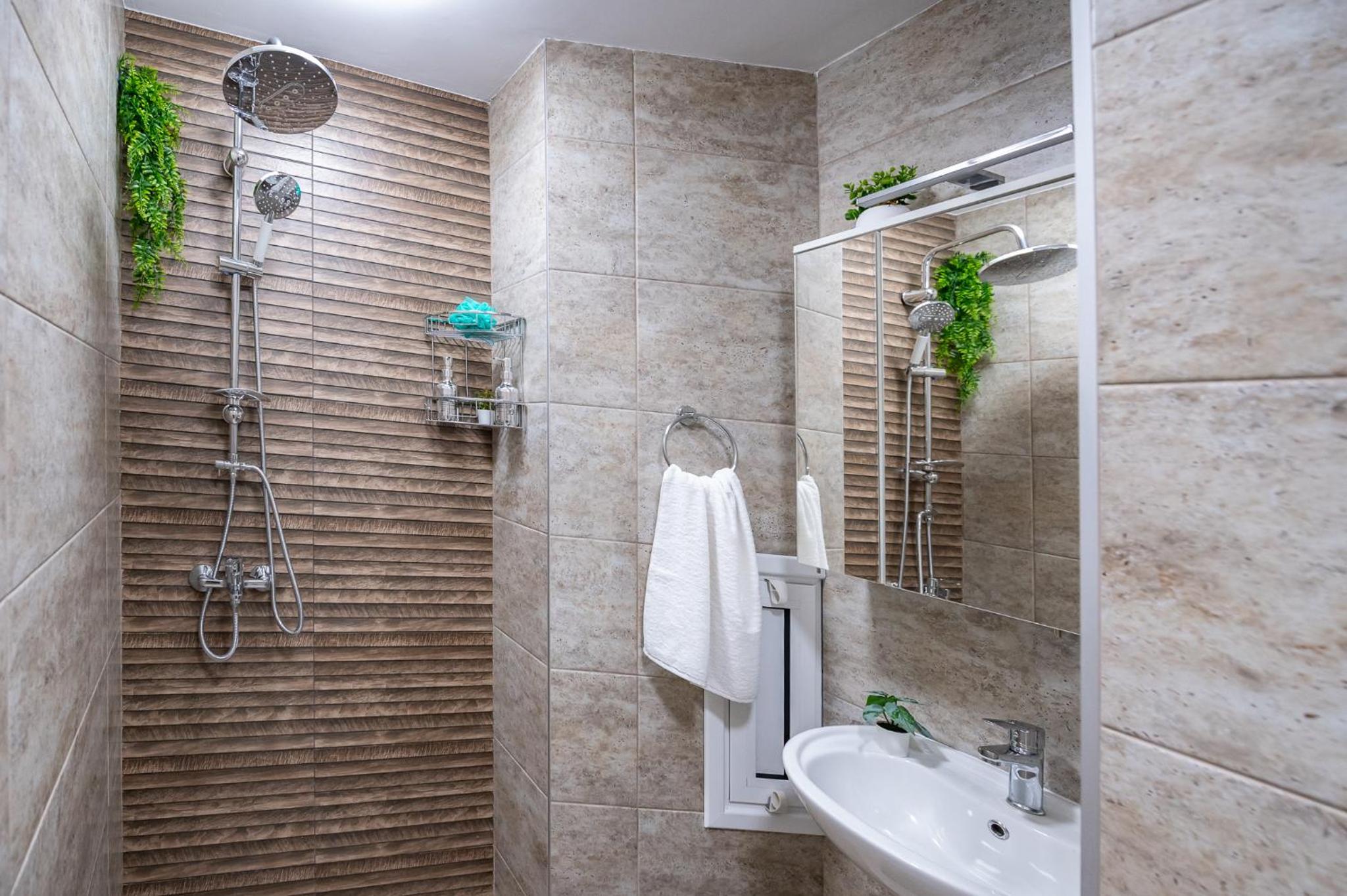 2BR Downtown Suit Next to Nevski Cathedral - AC