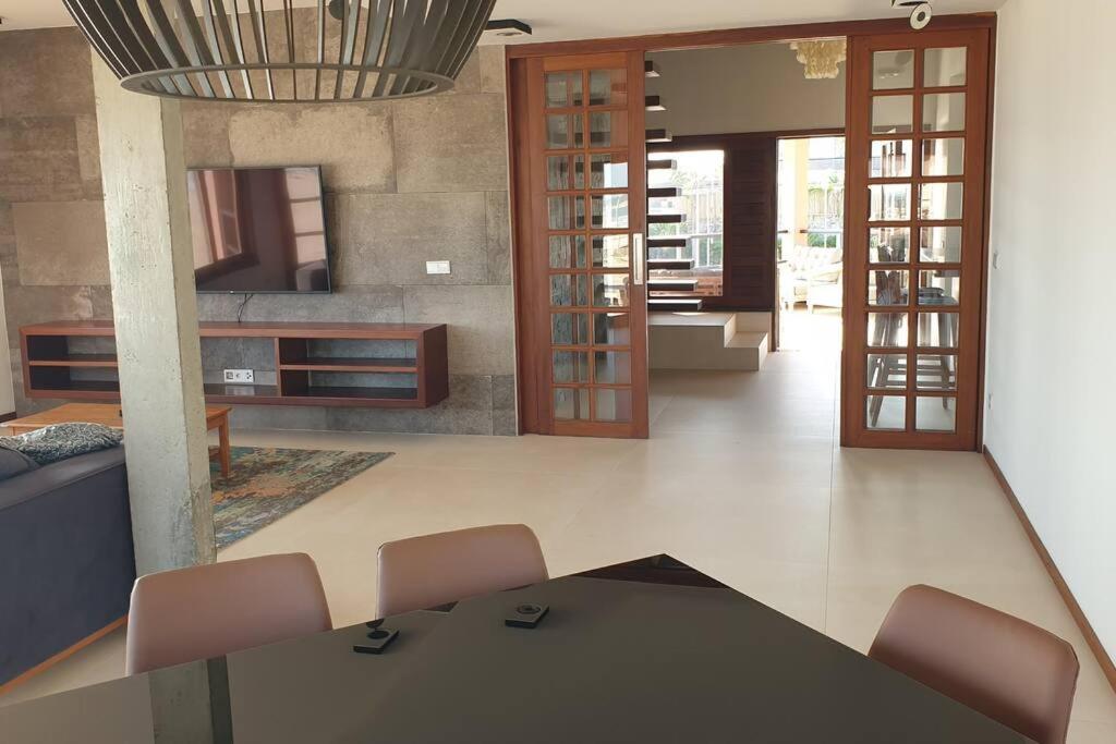 1st Beachfront Deluxe Apartment B102 in Dream Beach Cumbuco
