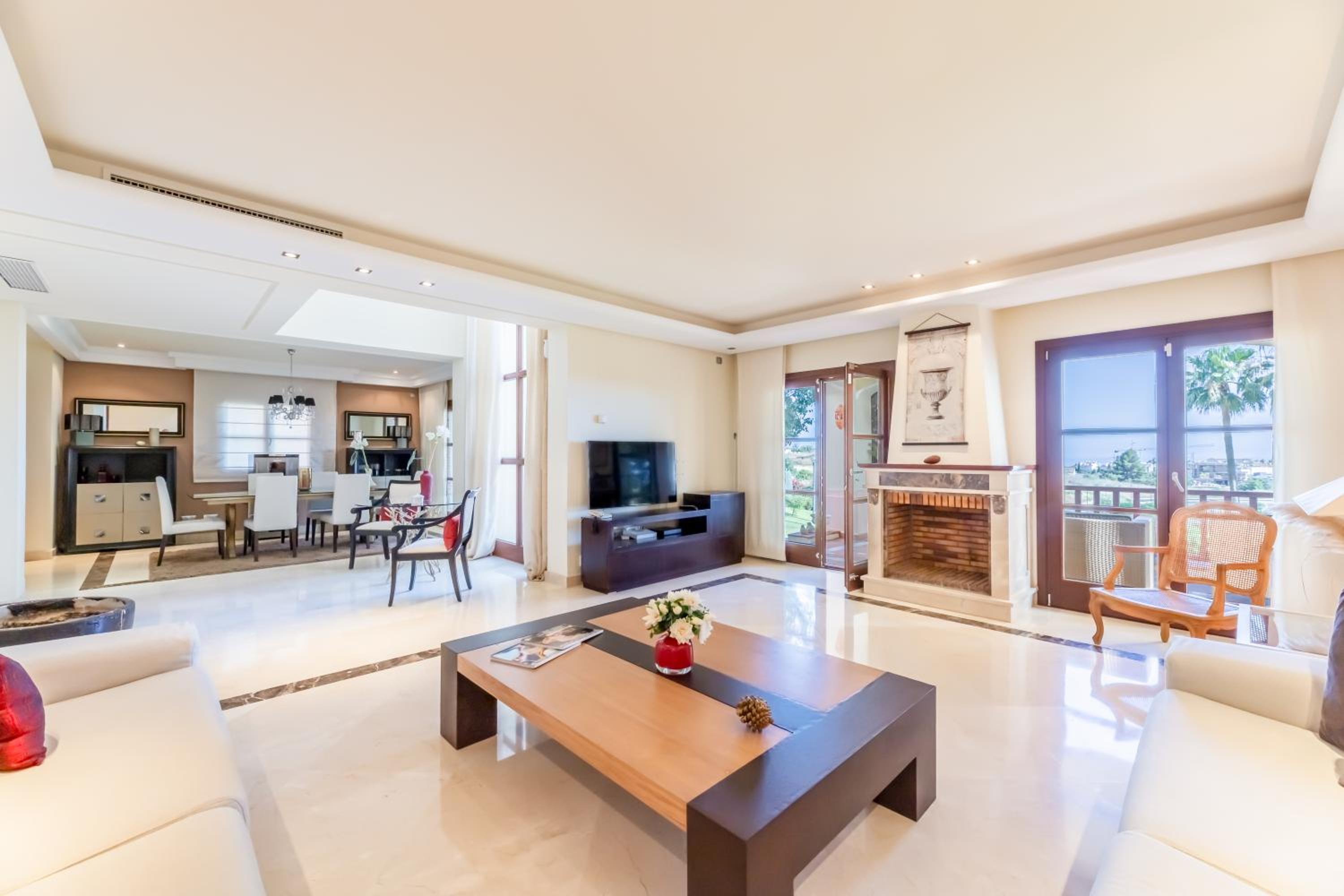 Capellanía Bliss by Kura Homes