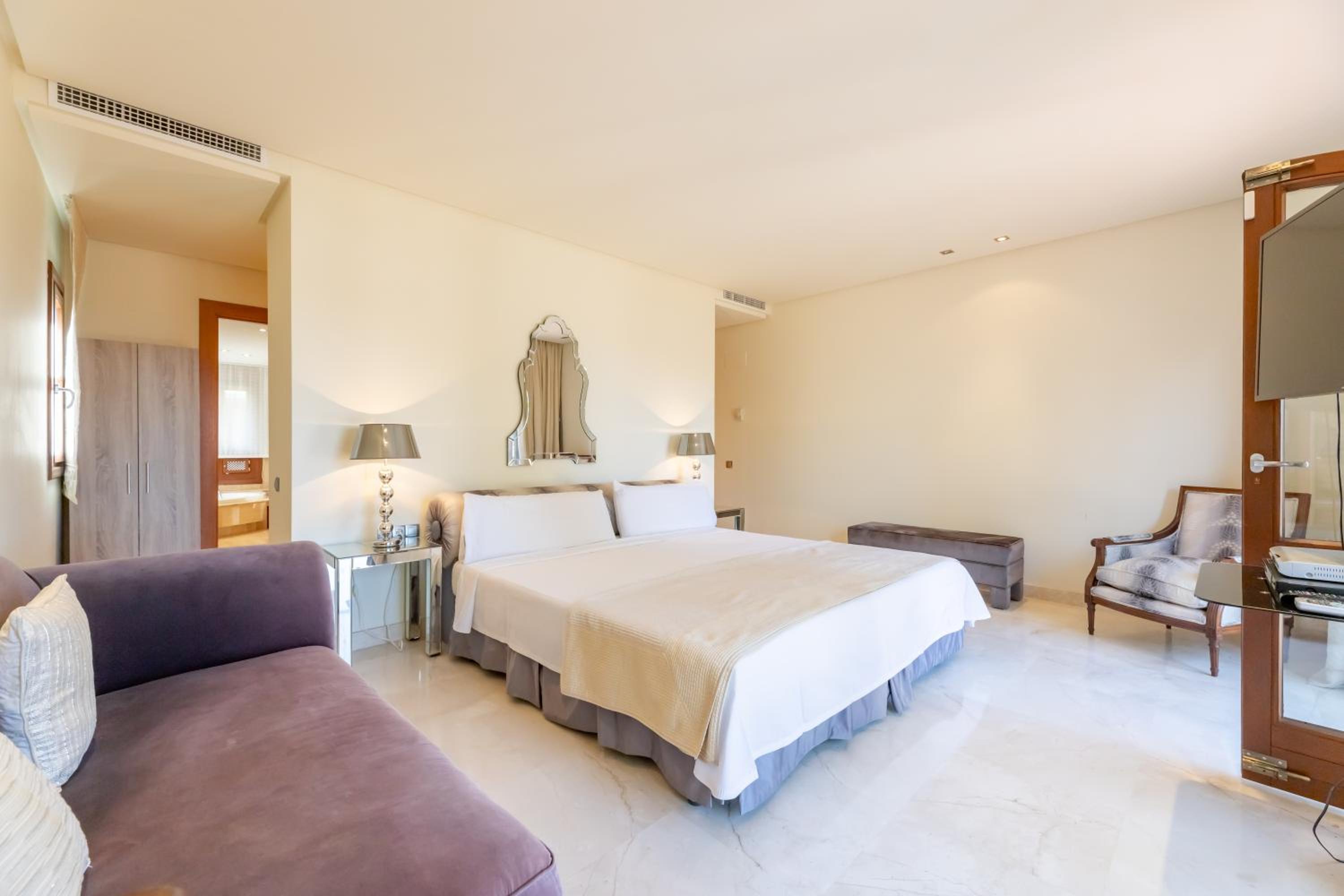 Capellanía Bliss by Kura Homes