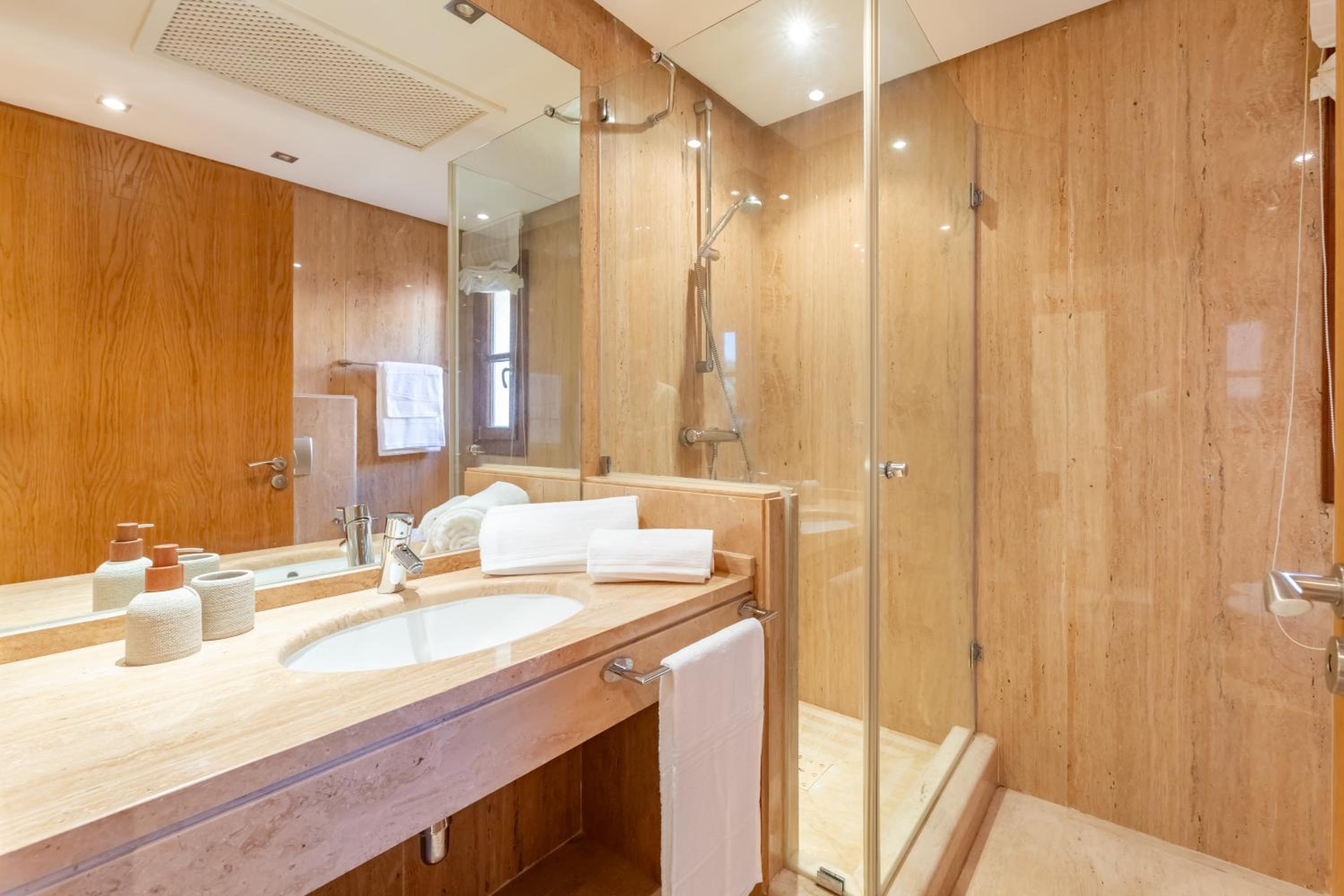 Capellanía Bliss by Kura Homes