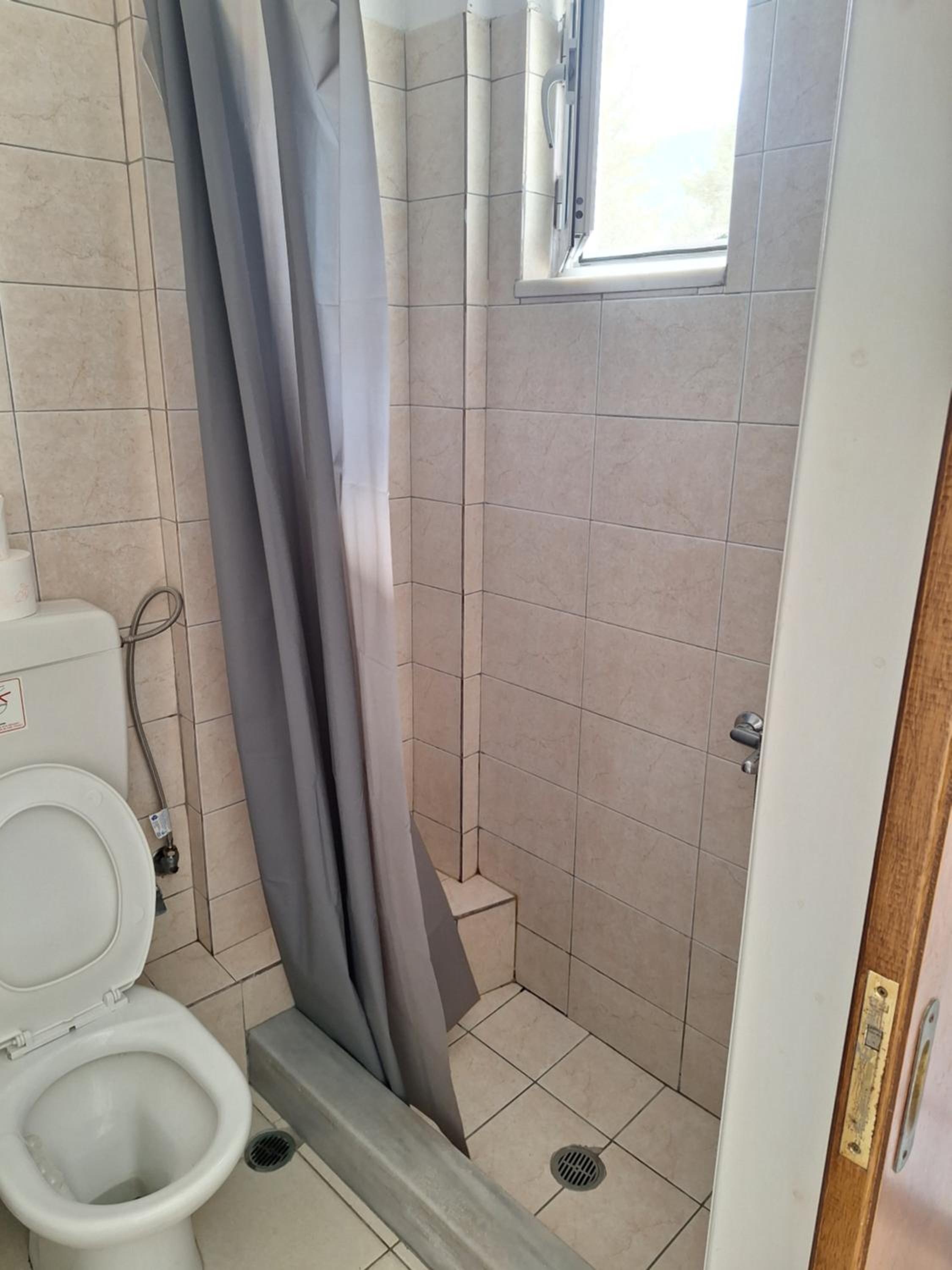 Horizon studio apartment