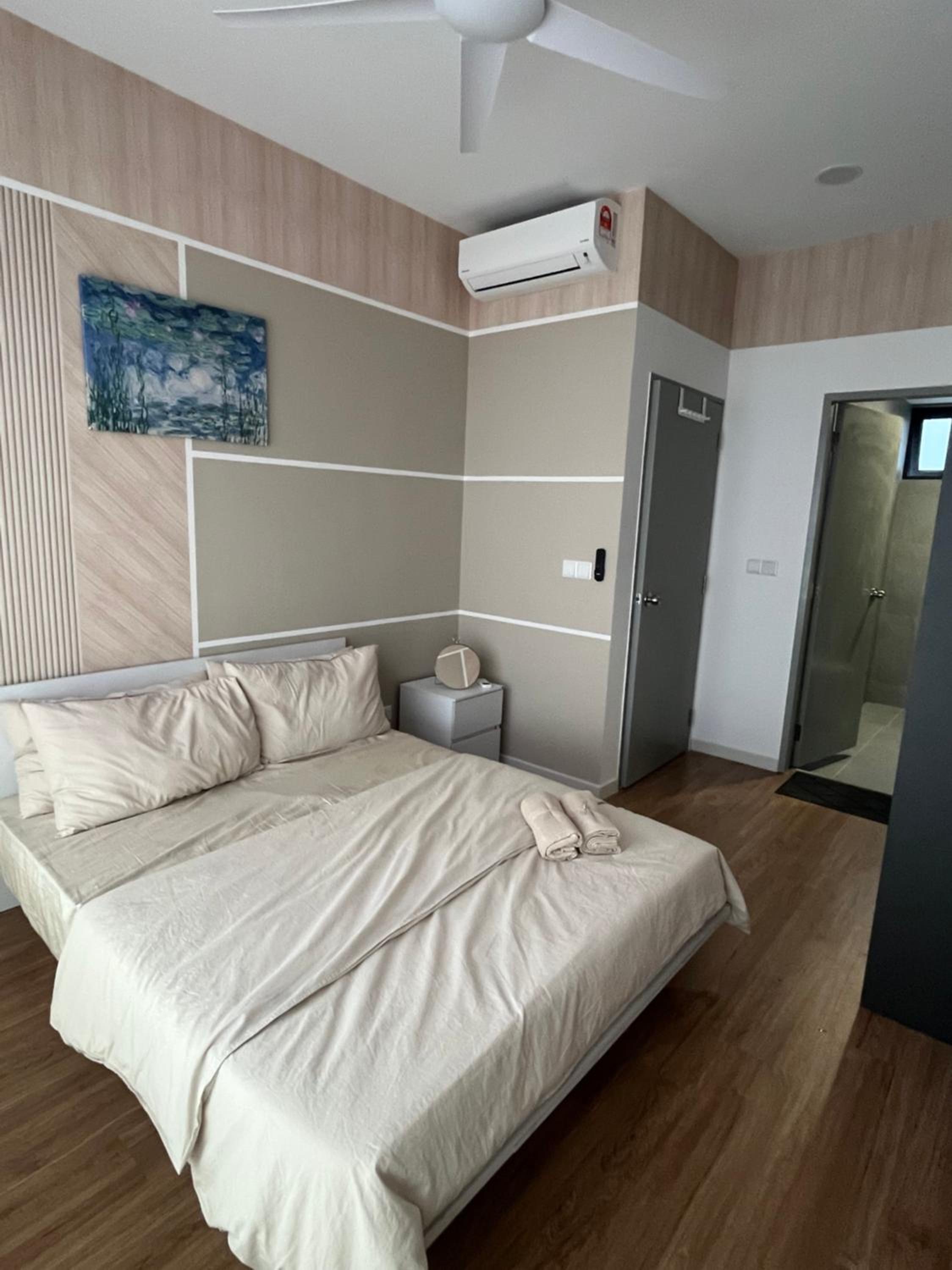 M Vertica at Level 55 Stunning Condo