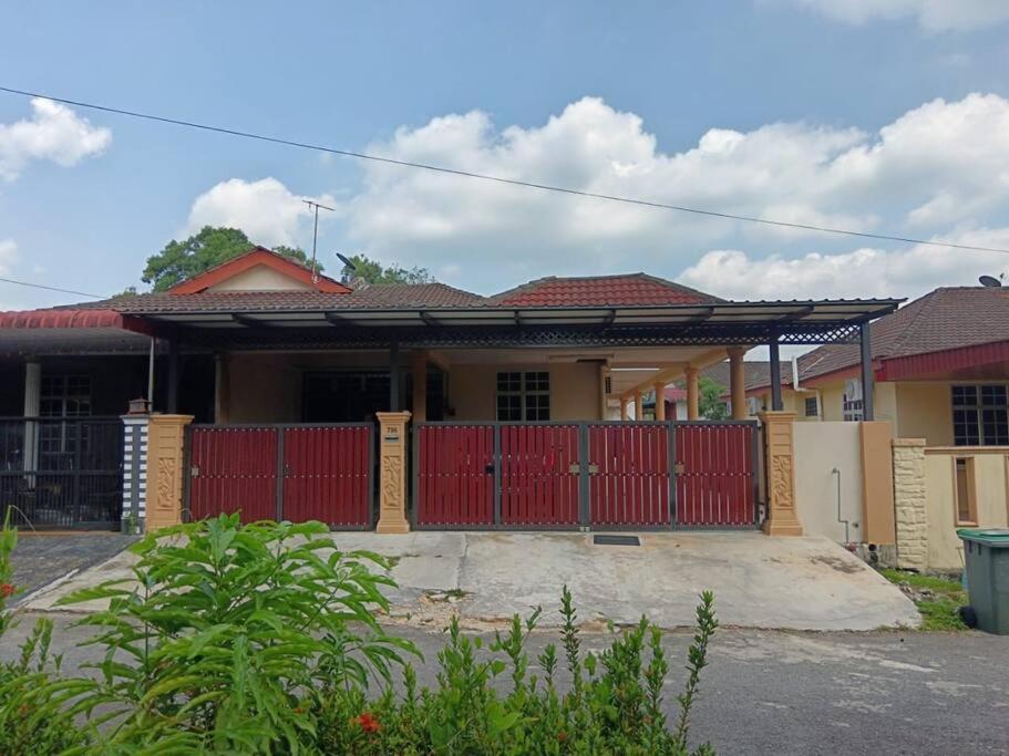 Homestay Amin 4 Fully Aircond Bedroom & 2 Bathroom photo 4
